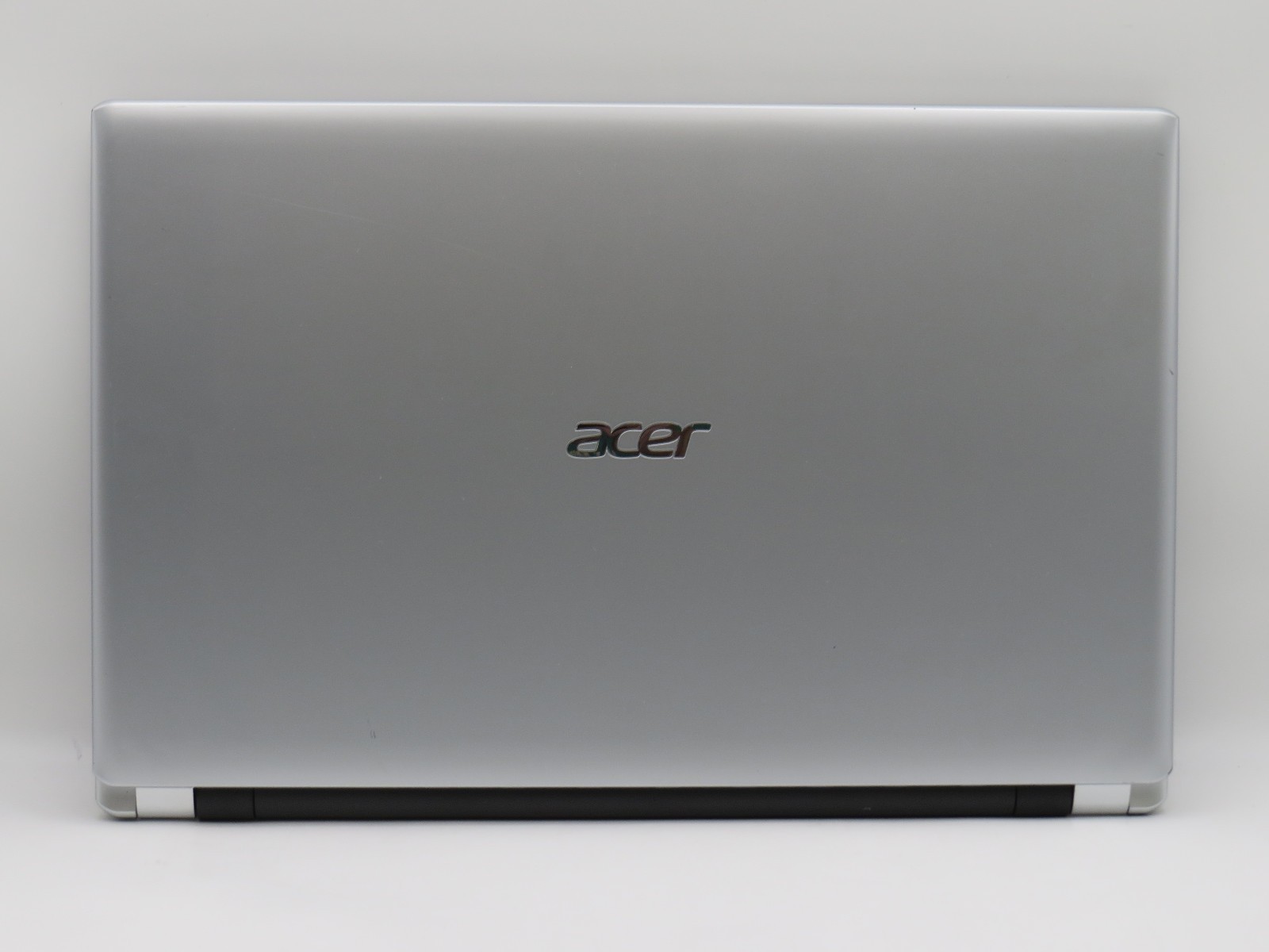 Acer Aspire V5 i3-3217U @ 1.8GHz 6GB DDR3 HD 4000 15.6″ No HDD/OS/AC PARTS