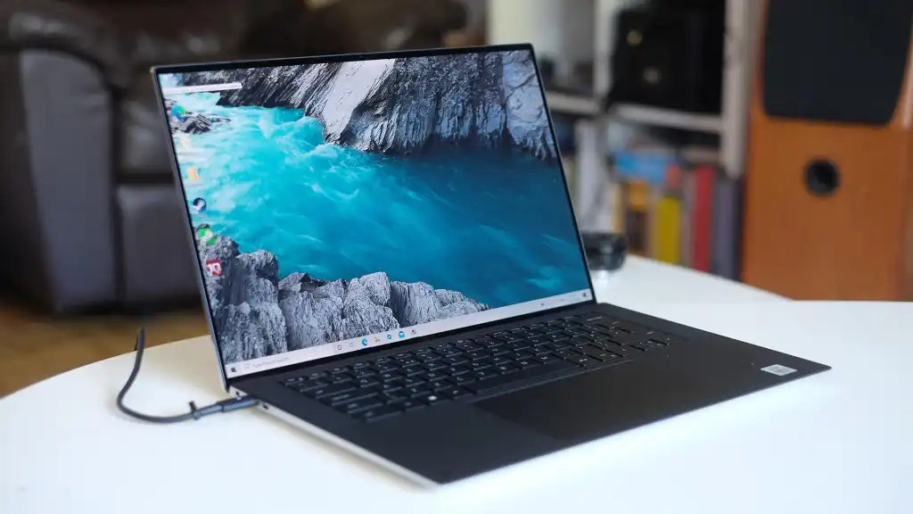 Dell XPS 15 9500 15.6” (256GB SSD, Intel Core i5 10th Gen., 2.5–4.5 GHz 16GB RAM
