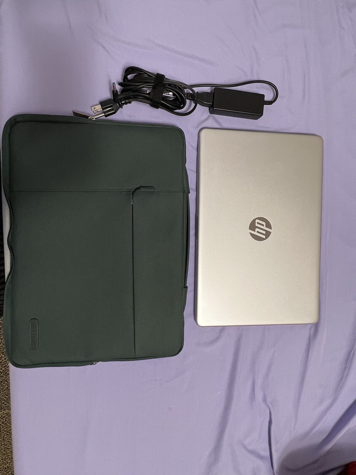 HP Laptop 15-dy2024nr laptop with i5 Core Intel, 8GB Ram