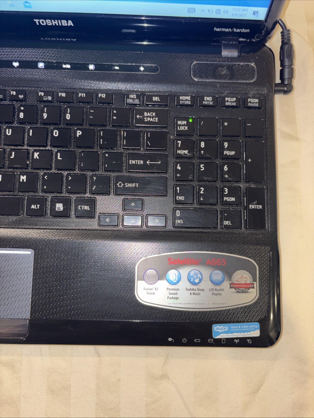 Toshiba Satellite A665-S6080 _ i3-M370 @ 2.4 _ 4GB RAM _ 500 GB_ windows 10 home