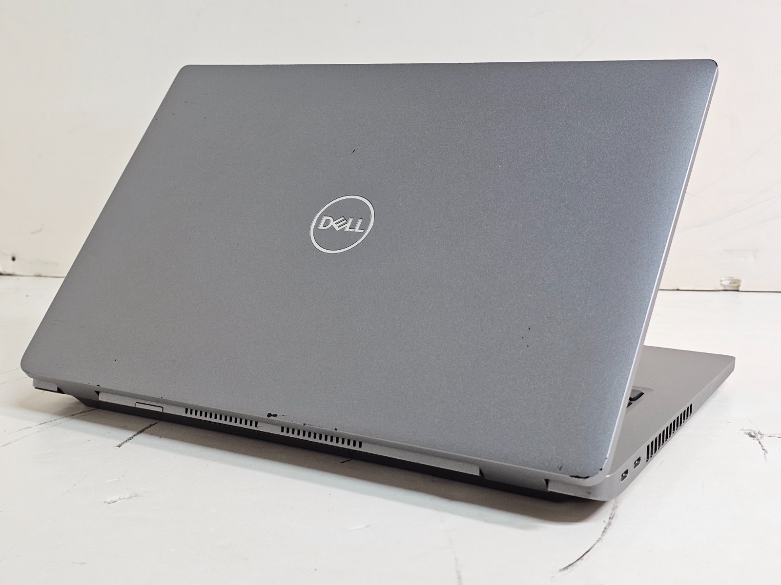 Dell Latitude 5421 Laptop – 2.5 GHz i7-11850H 16GB 512GB SSD Webcam 14″ – SP2