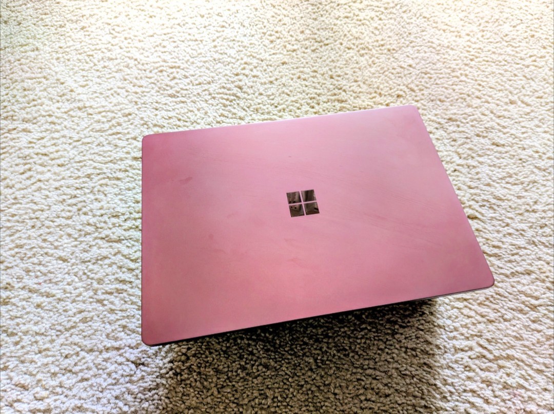 Microsoft Surface pro I7 8gb Ram With 230gb