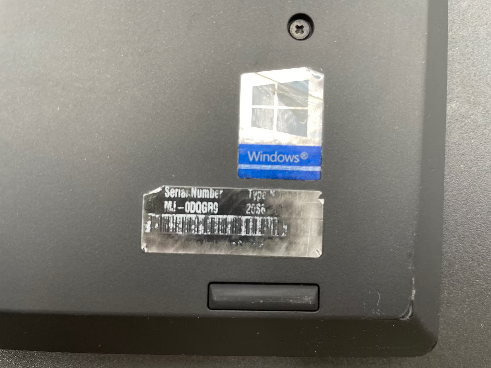 Lenovo ThinkPad T15 Gen 1 Used 15.5″ (i7-10510U-8GB-256GB NVMe)