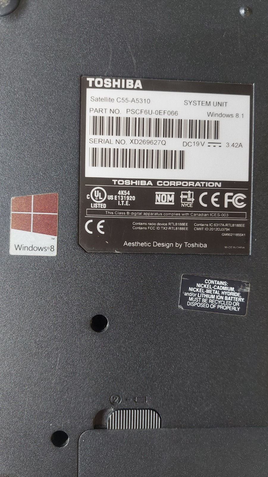 Toshiba 15.6″ satellite C55-A5310 laptop parts only Not Working Not Tested