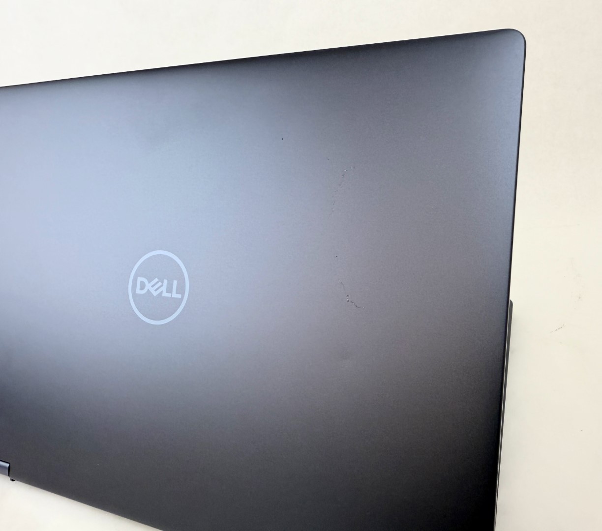 Dell Inspiron 14 7445 14″ FHD+ Touch Ryzen 5 8640HS 8GB 512GB W11H 2in1 – Dents