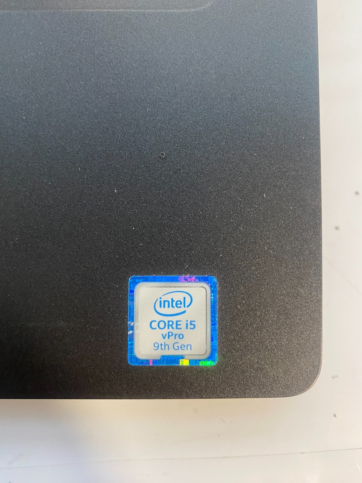 Dell Latitude 5401 i5 9th GEN 16GB RAM 256GB Nvme M.2 SSD 14 Inch ☆WIN 11 PRO☆