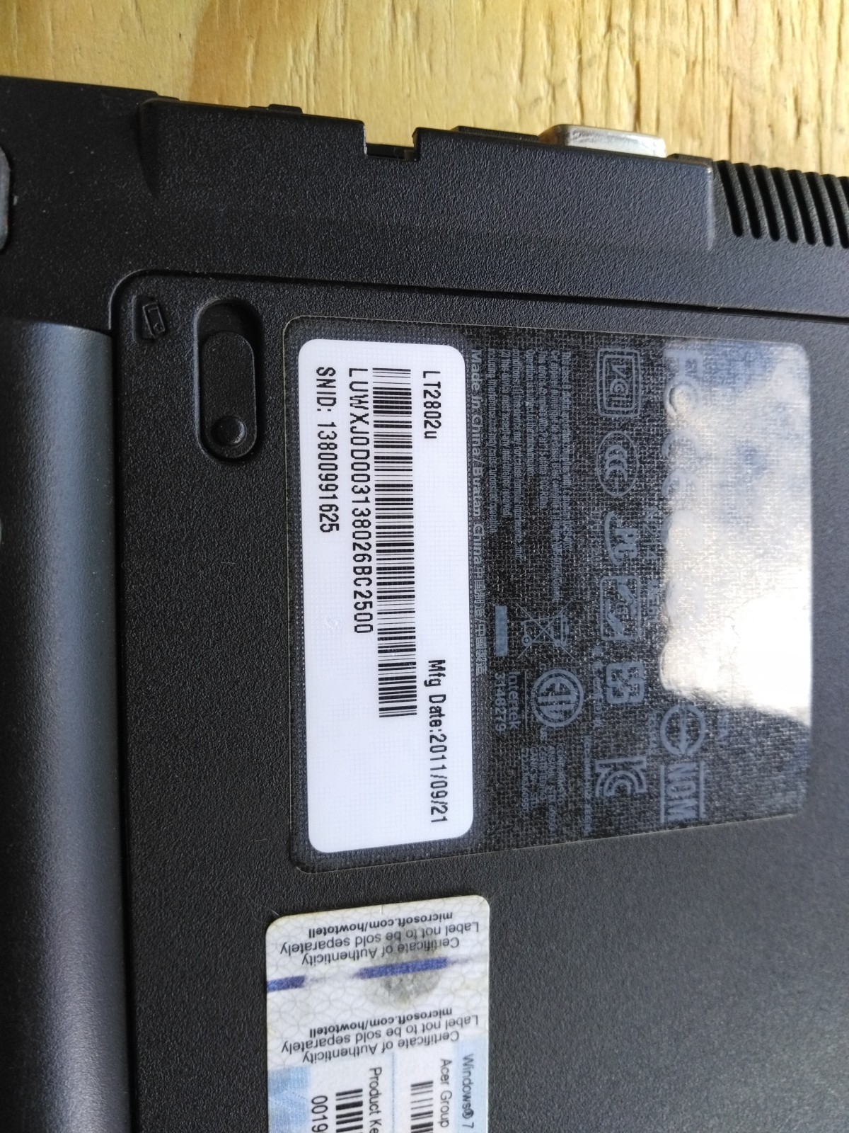 Gateway LT2802u 10.1″ Netbook-Intel Atom N455-120GB SSD-2GB RAM-Windows 7-Office