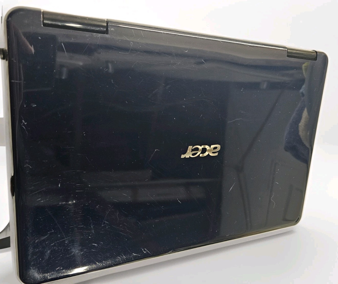 Acer Aspire 5532 Laptop Black 15.6″ HD LCD Display 500GB HD, 4GB RAM Windows 10