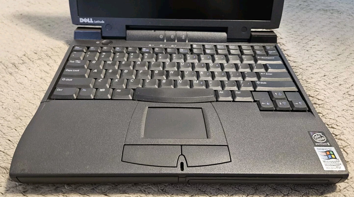 Dell Latitude E5540 15.6 inch (512GB, Intel Core i5 4th Gen., 2.00GHz, 4GB)…