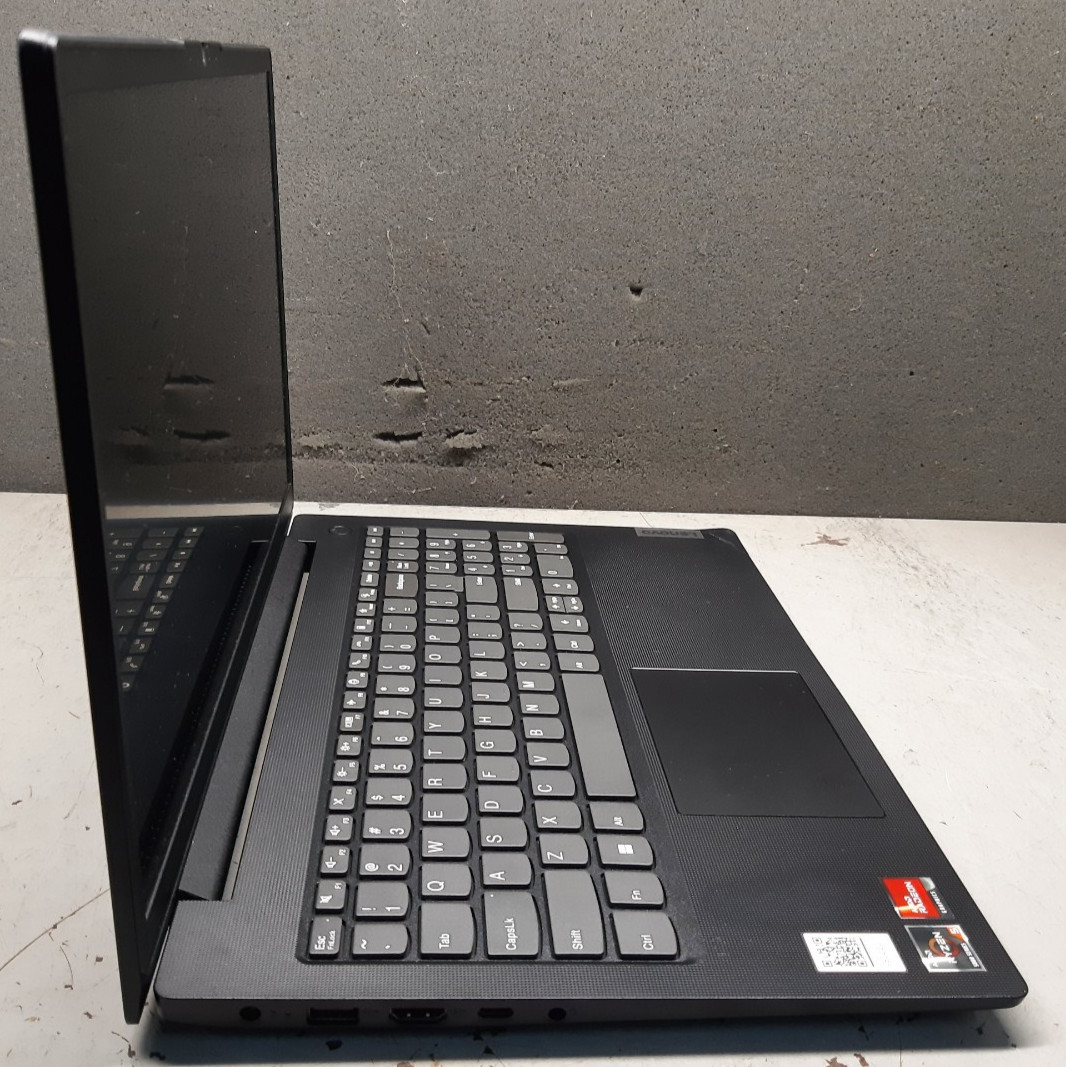 Lenovo V15 G3 ABA 82TV AMD Ryzen 5 5625u 8GB RAM 512GB SSD Windows 11