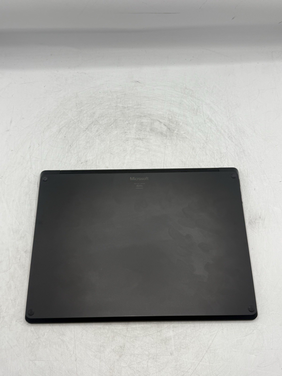 Microsoft Surface Laptop 3 1868 13.5″ Touch i7-1065G7 1.3GHz 16GB 512GB READ