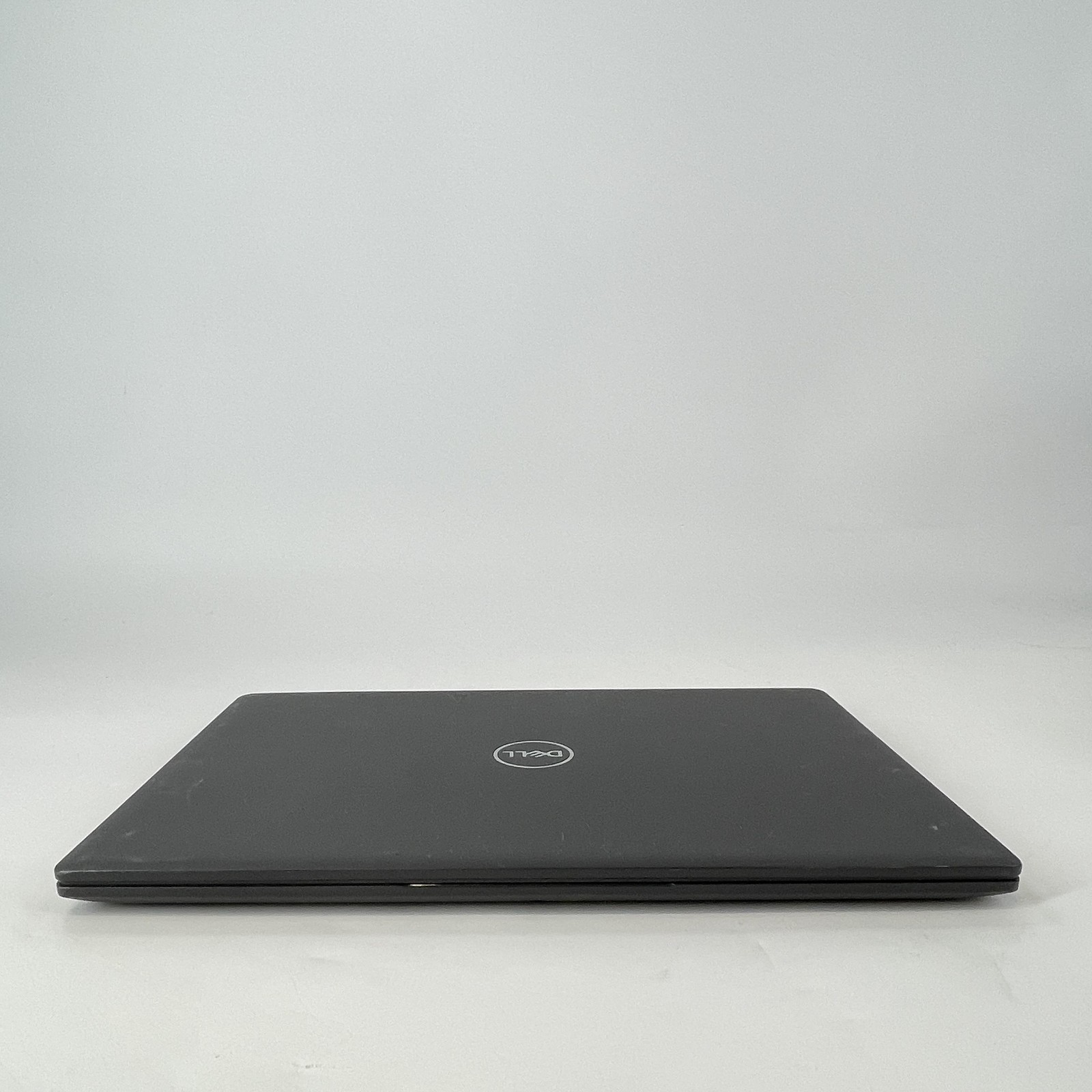 Dell Latitude 3510 15.6 Gray FHD 1.8 GHz i7-10510U 16GB RAM 256GB SSD Good