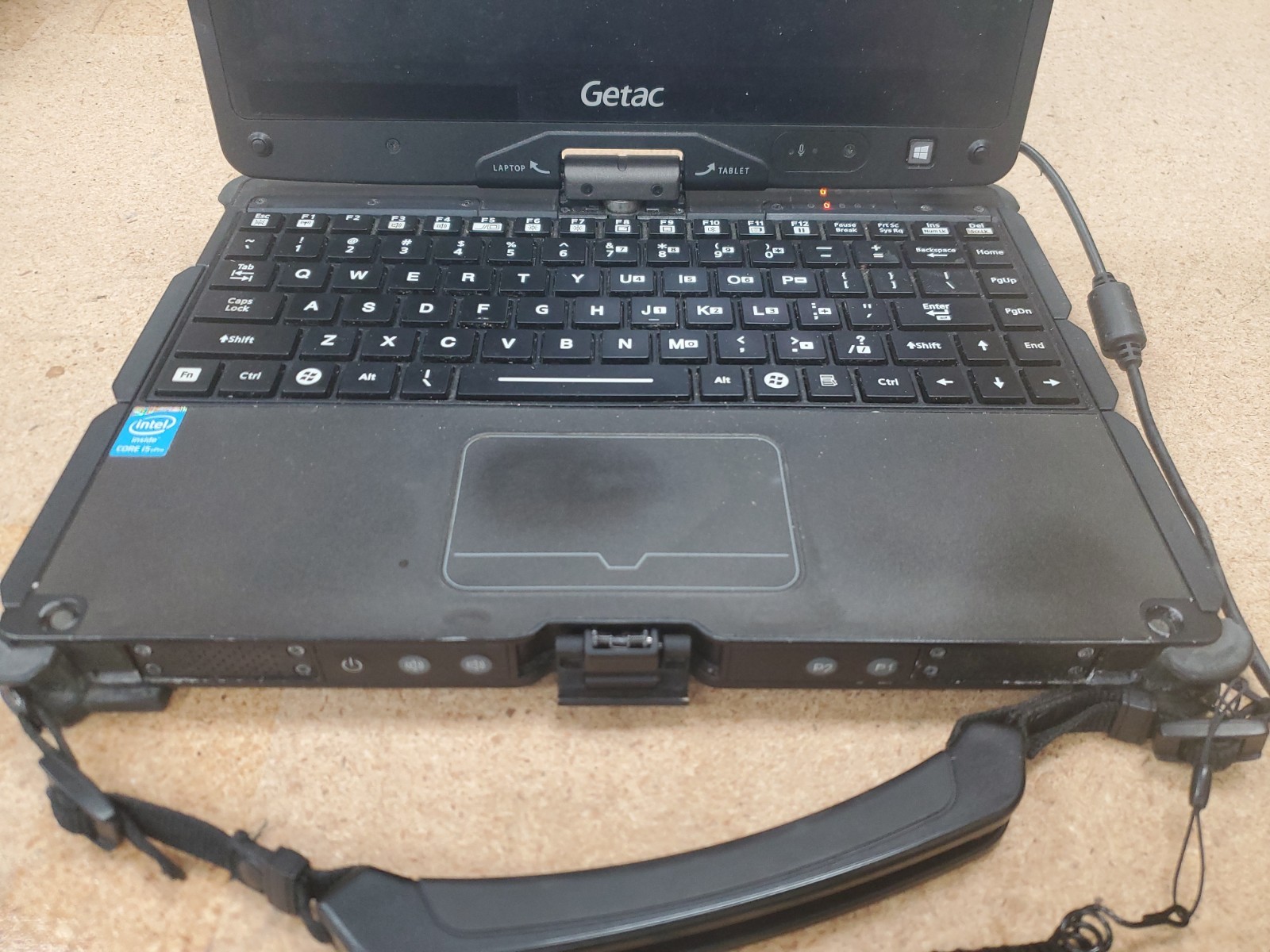 GETAC V110 Laptop Tablet Touch Screen i5-4300U 1.90GHz 8gB No HDD 8379hrs
