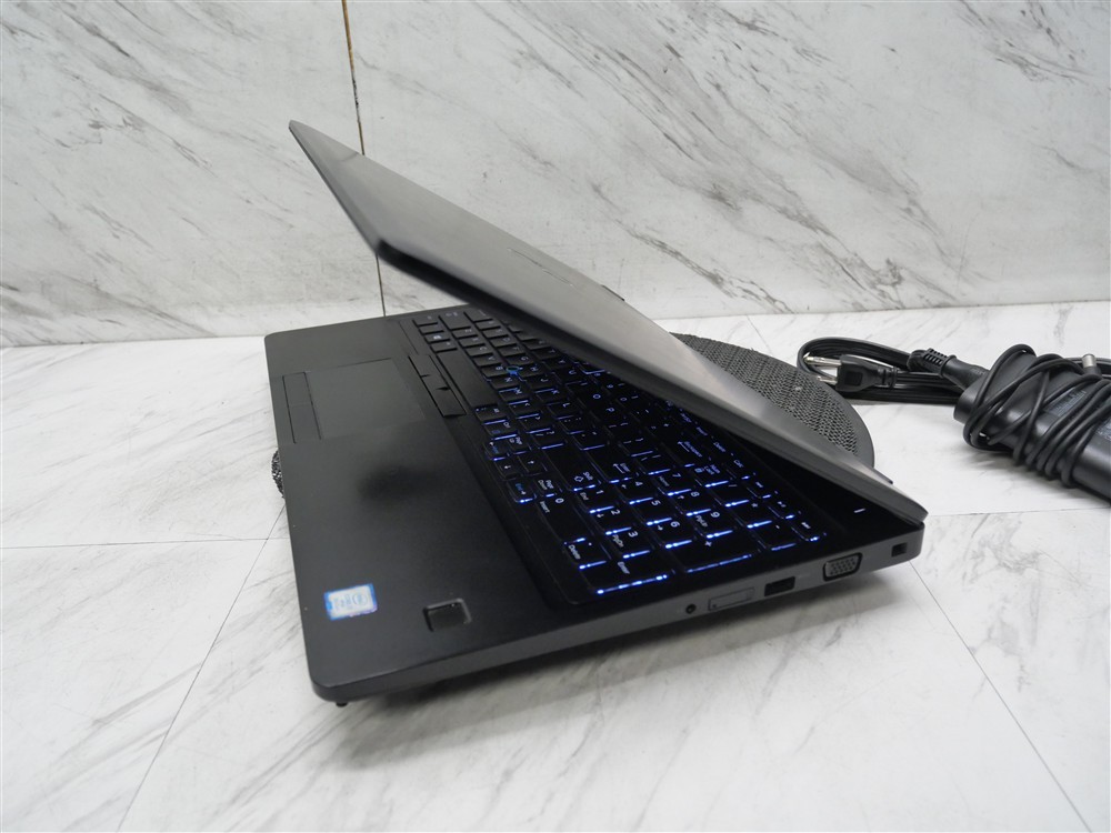 DELL 5590 15″ LATITUDE Laptop i7-8650U 1.90ghz 16GB PWR adapter & BAT 1920×1080