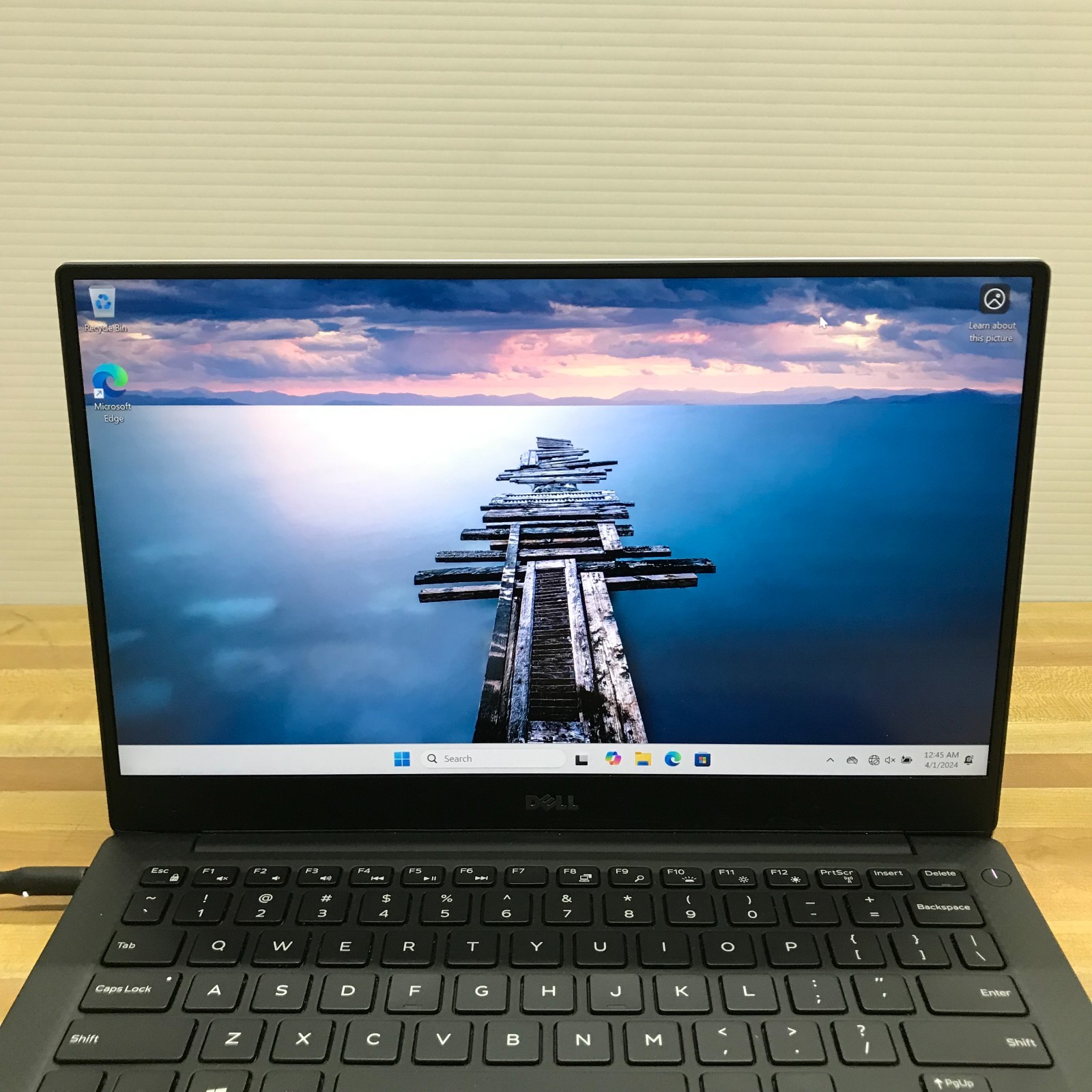 Dell XPS 13 9360 FHD i5-7200U 2.5GHz 8GB 256GB SSD 13.3″ LAPTOP (WINDOWS 11)
