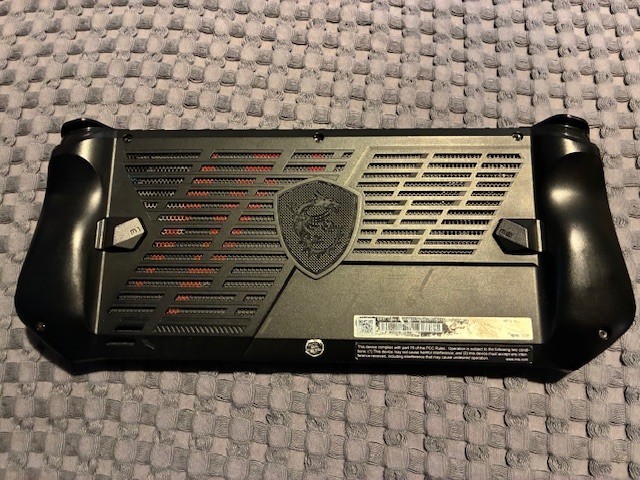 MSI Claw A1M – Core Ultra 5 135H 3.60GHz 16GB RAM 512GB SSD