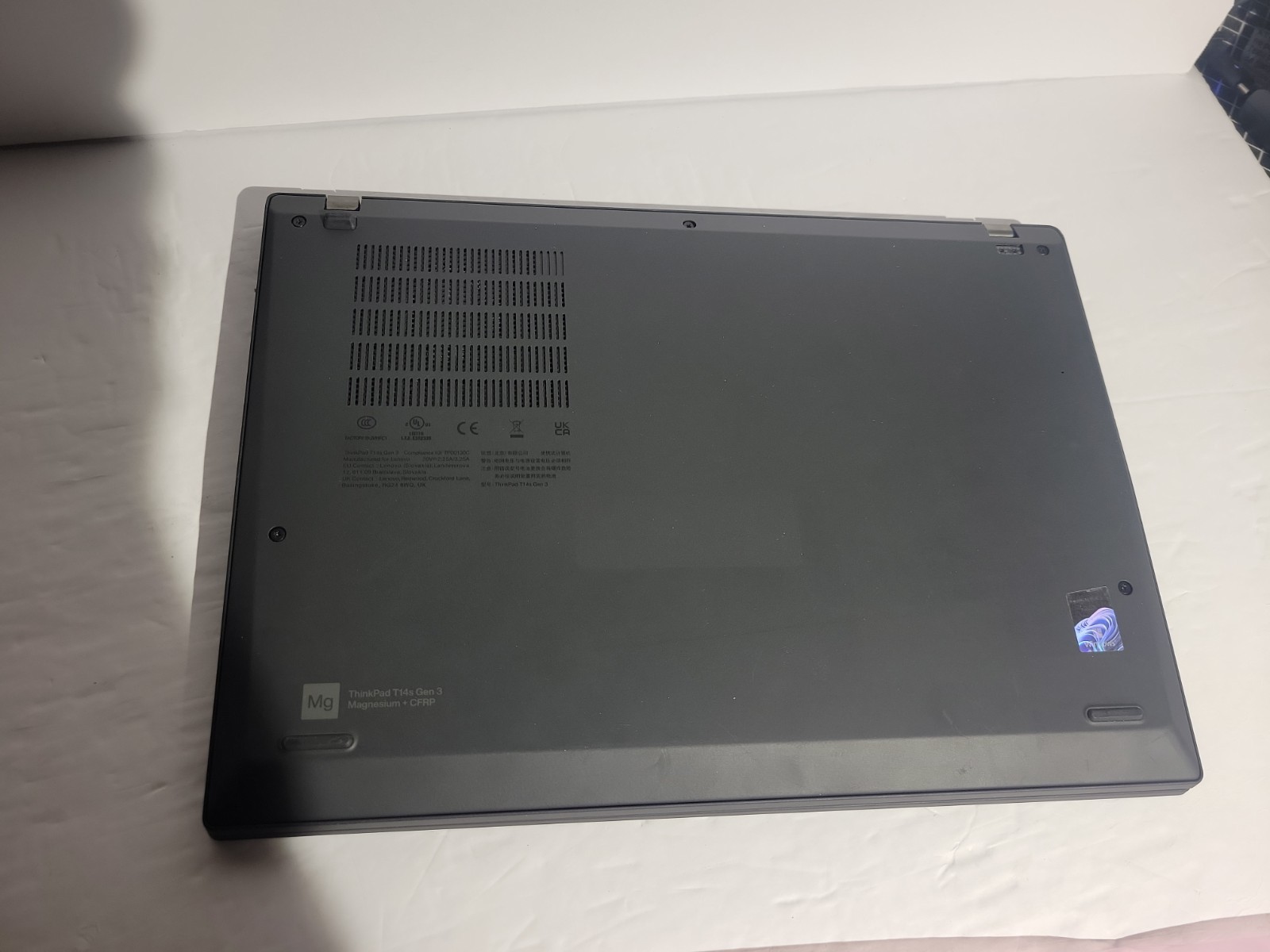 Lenovo ThinkPad T14s Gen 3 i5-1245U 16GB 512GB SSD 14″ Win 11 Pro AC