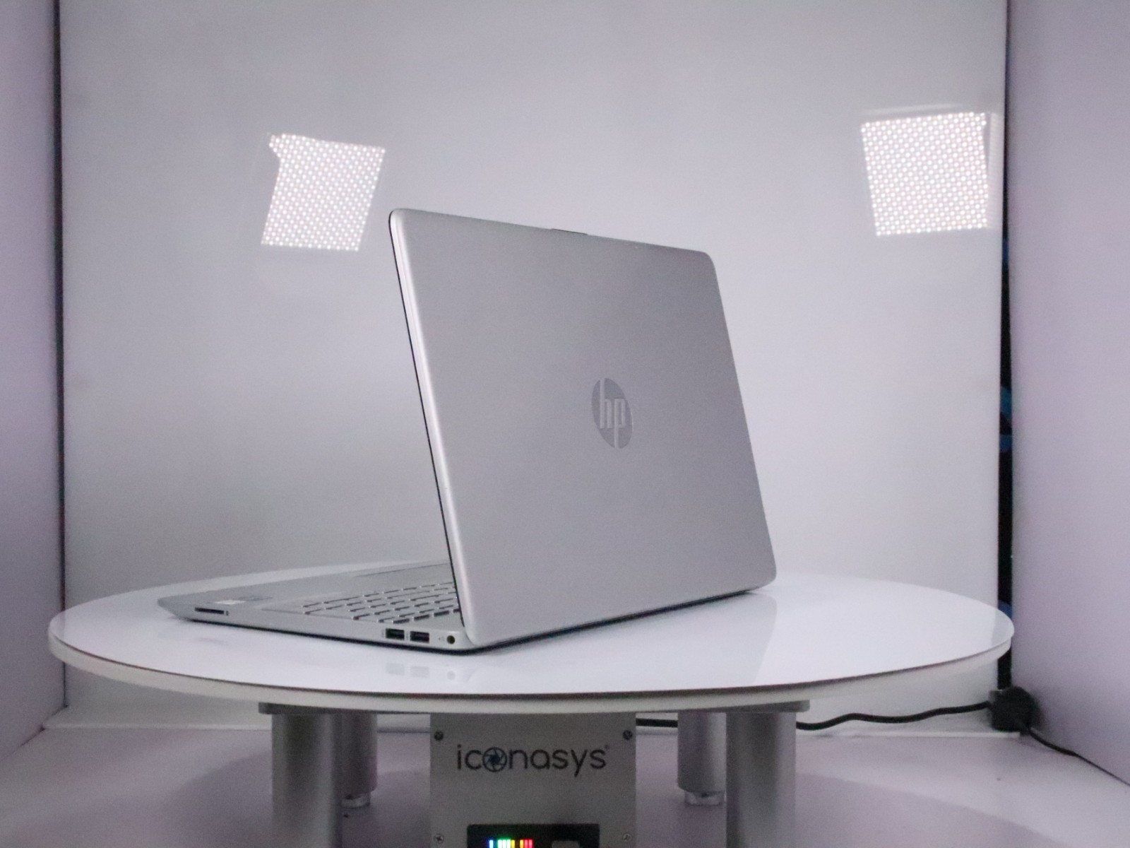 HP Laptop 15-dw3015cl 15.6″ Core i5-1135G7 8GB RAM 256GB Windows 11 Pro W/AC