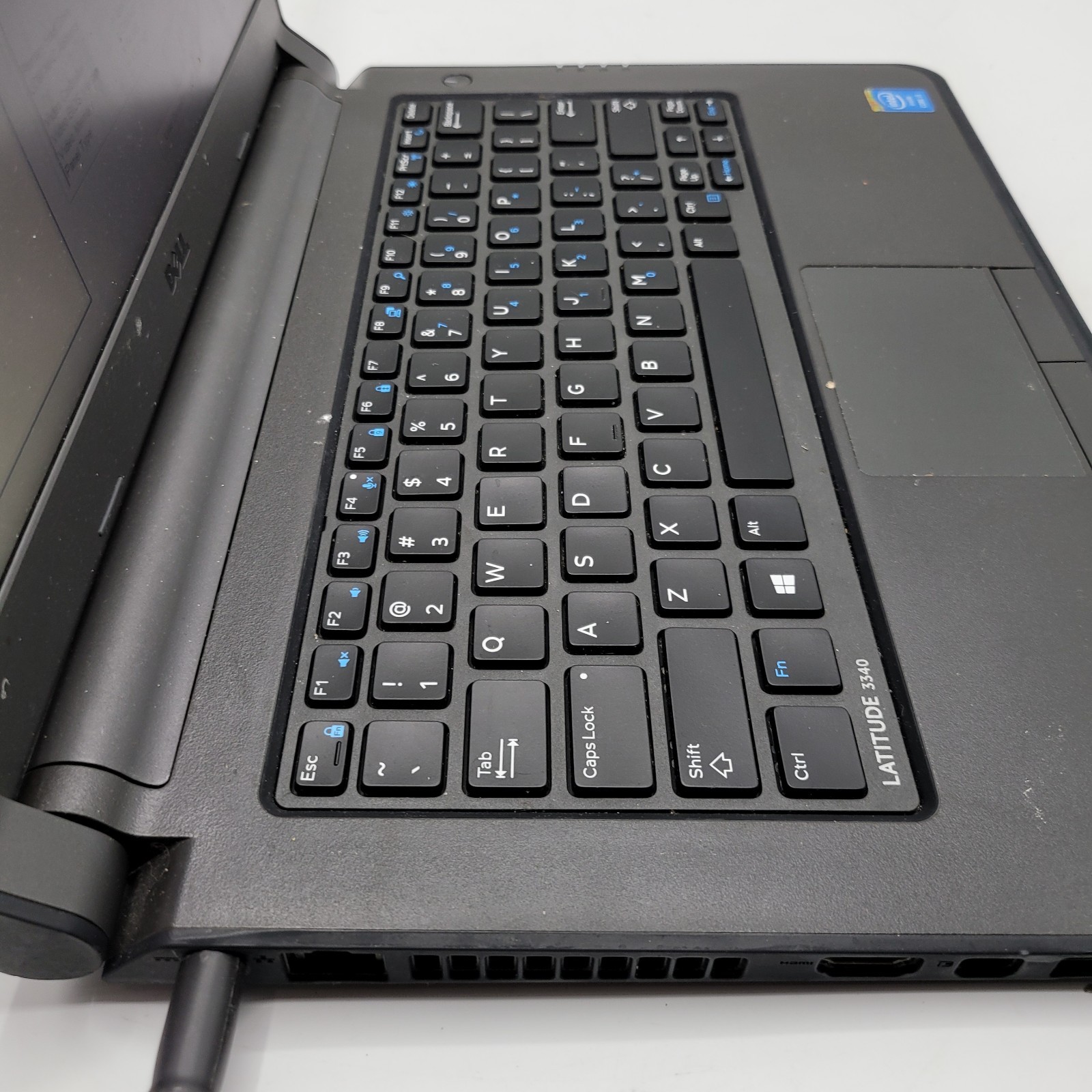 Dell Latitude 3340 Core i3 4005U 1.7GHz 4GB RAM No HDD 13″ – ***Boot to Bios
