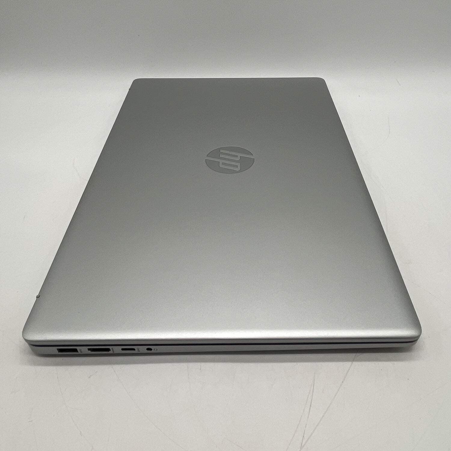 HP 17-cn0046nr LAPTOP 17.3″ Pentium Silver N5030 1..1 4GB RAM 256GB SSD