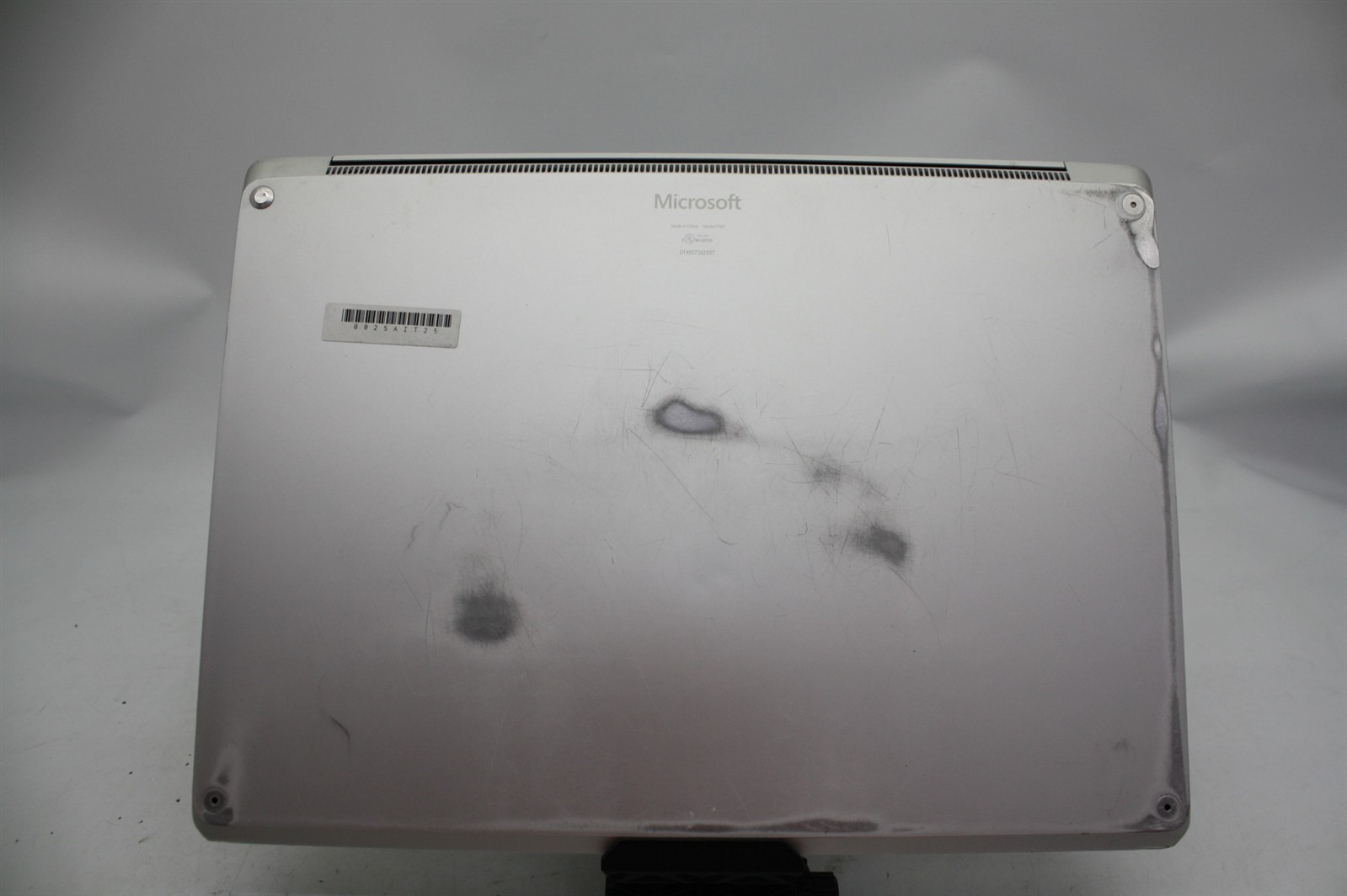 12.3″Microsoft Surface Laptop i5-7300 2.60GHz RAM 8GB NVMe 128GB/Cosmetic issue