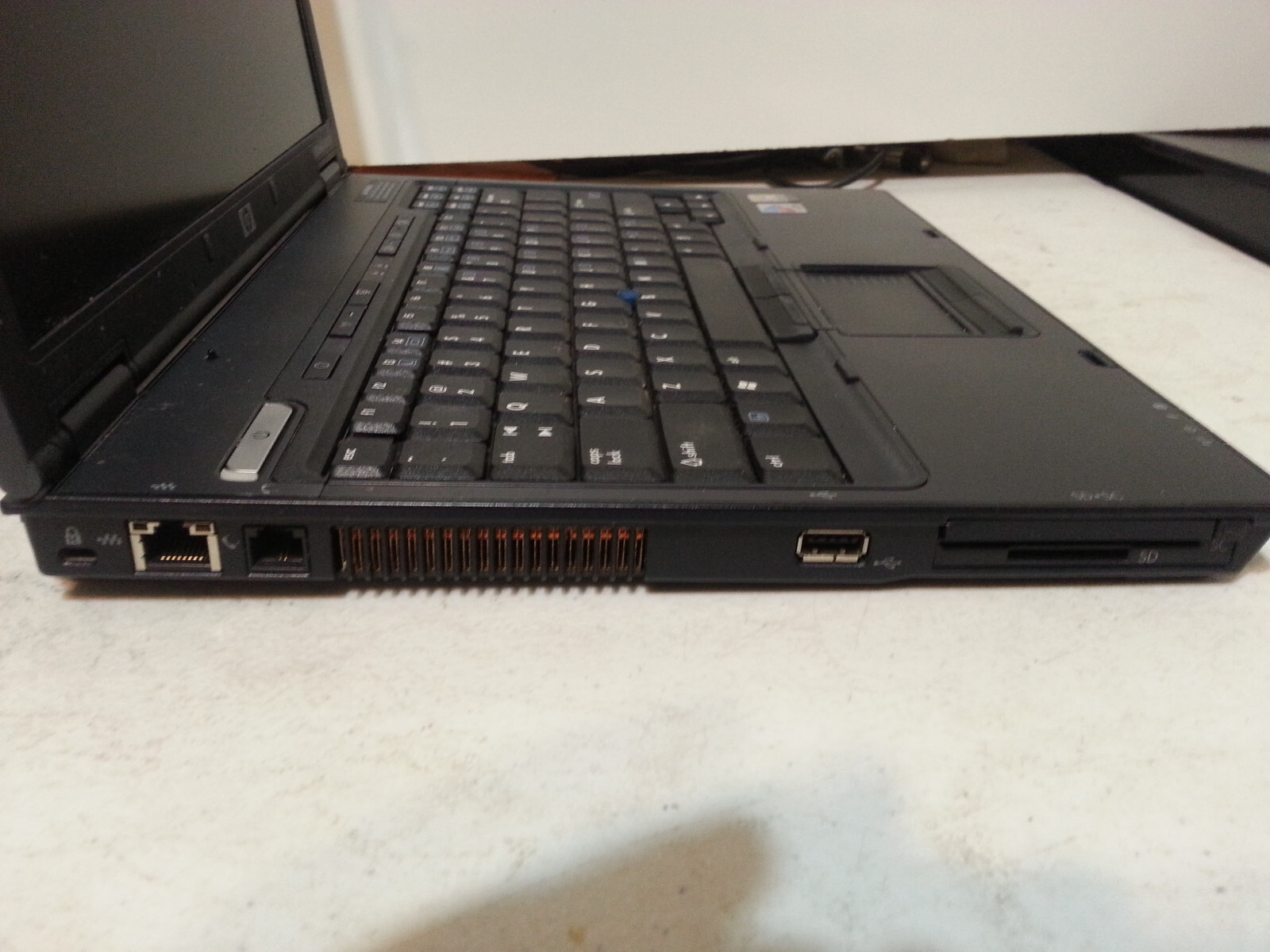 HP Compaq nc6220 14″ Laptop intel Pent m1.73 1.5 ram, 40gig HDD, Windows 7