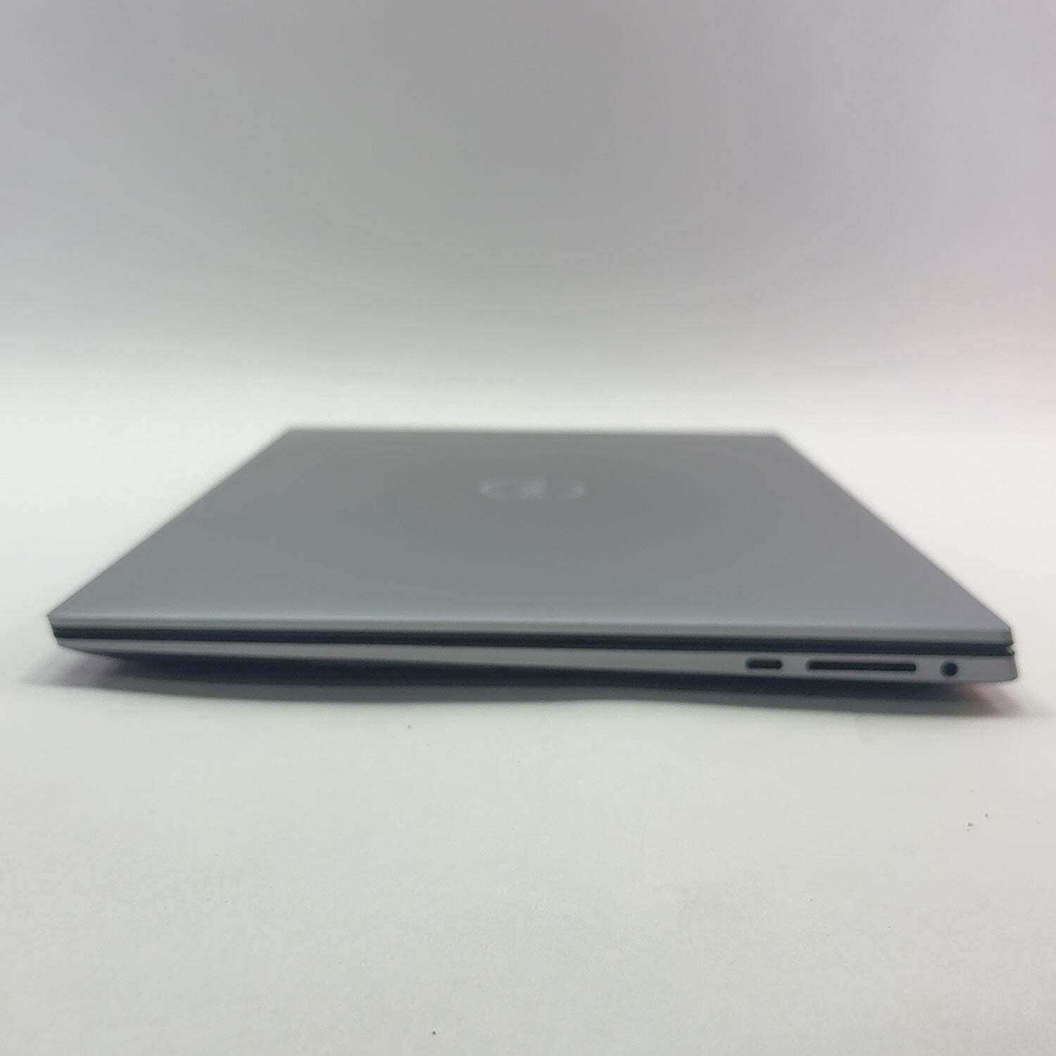Dell Precision 5560 15.6″ i9-11950H 2.6GHz 16GB RAM 500GB SSD RTX A2000