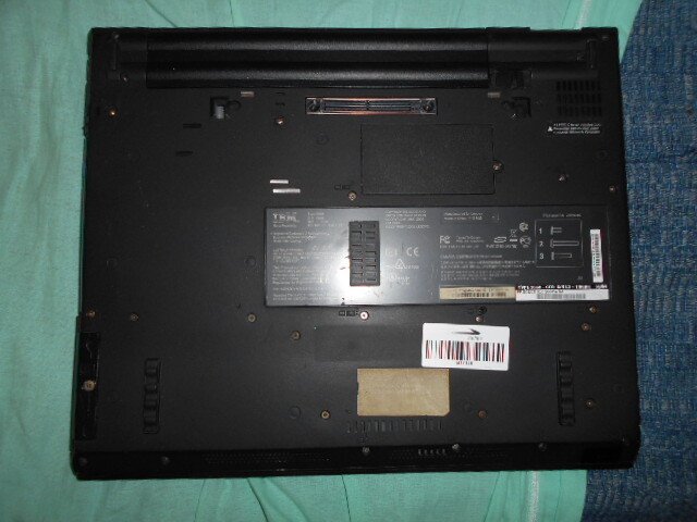 IBM THINKPAD T43 2668 14.1″ NOTEBOOK, SOLD AS NOT WORKING