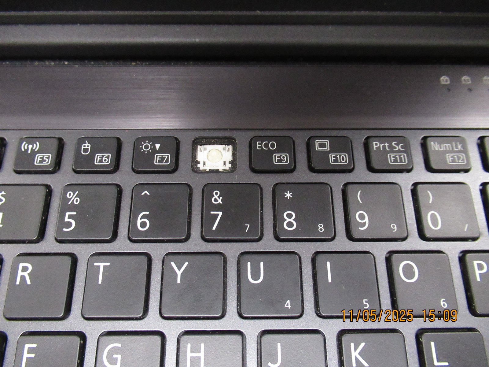 Lot of 5 Fujitsu Lifebook U749 i7 8665U 1.90GHz Laptop [NO RAM/HDD/OS/AC]