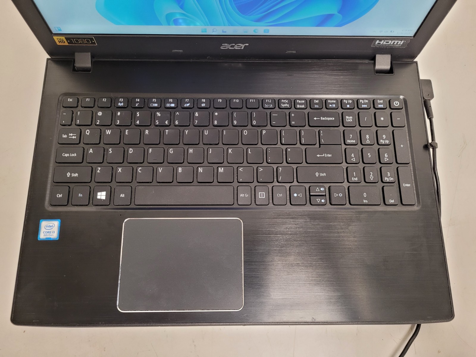Acer aspire E5-576 16.6″ i3-8130u 2.2ghz 6gb ram 1tb hdd NXGRYAA0019180BC847600