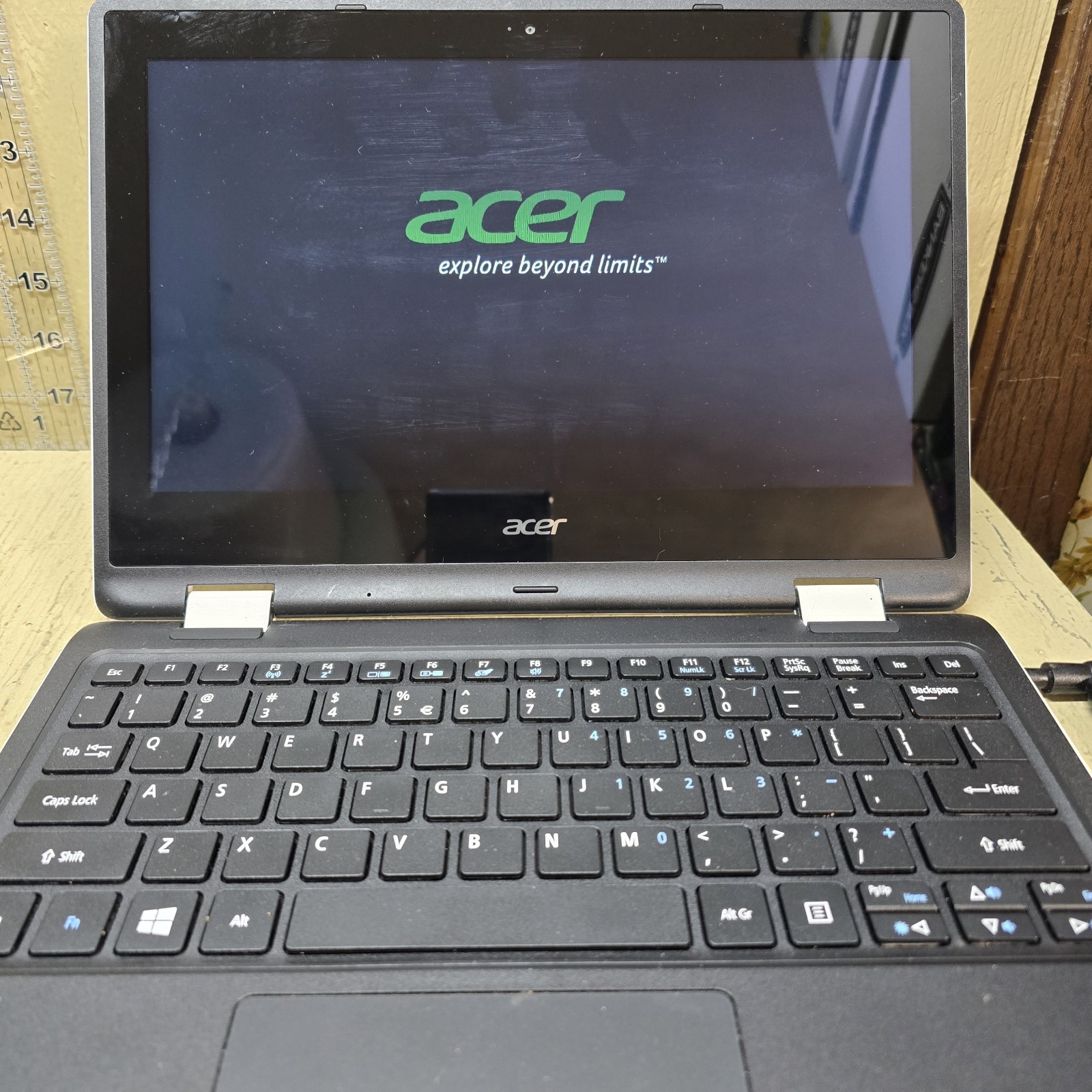 Acer Aspire R3-131T 11.6in Touch Laptop Boot Loop Stuck On Logo Parts Repair
