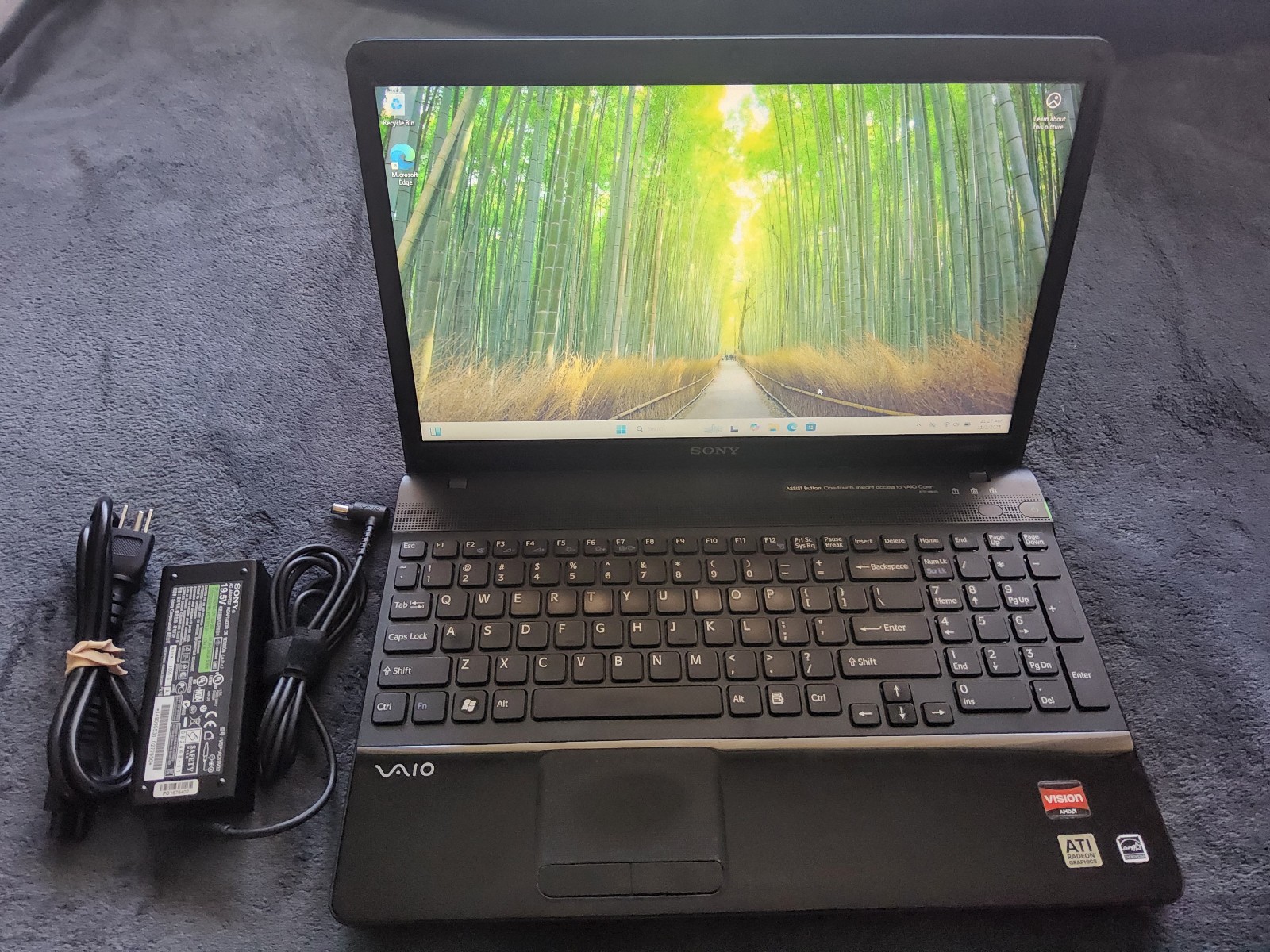 Laptop Sony Vaio PCG-61611L 15.6″ Wind 11 AMD Phenom II 2.8GHz 256GB SSD 8GB RAM