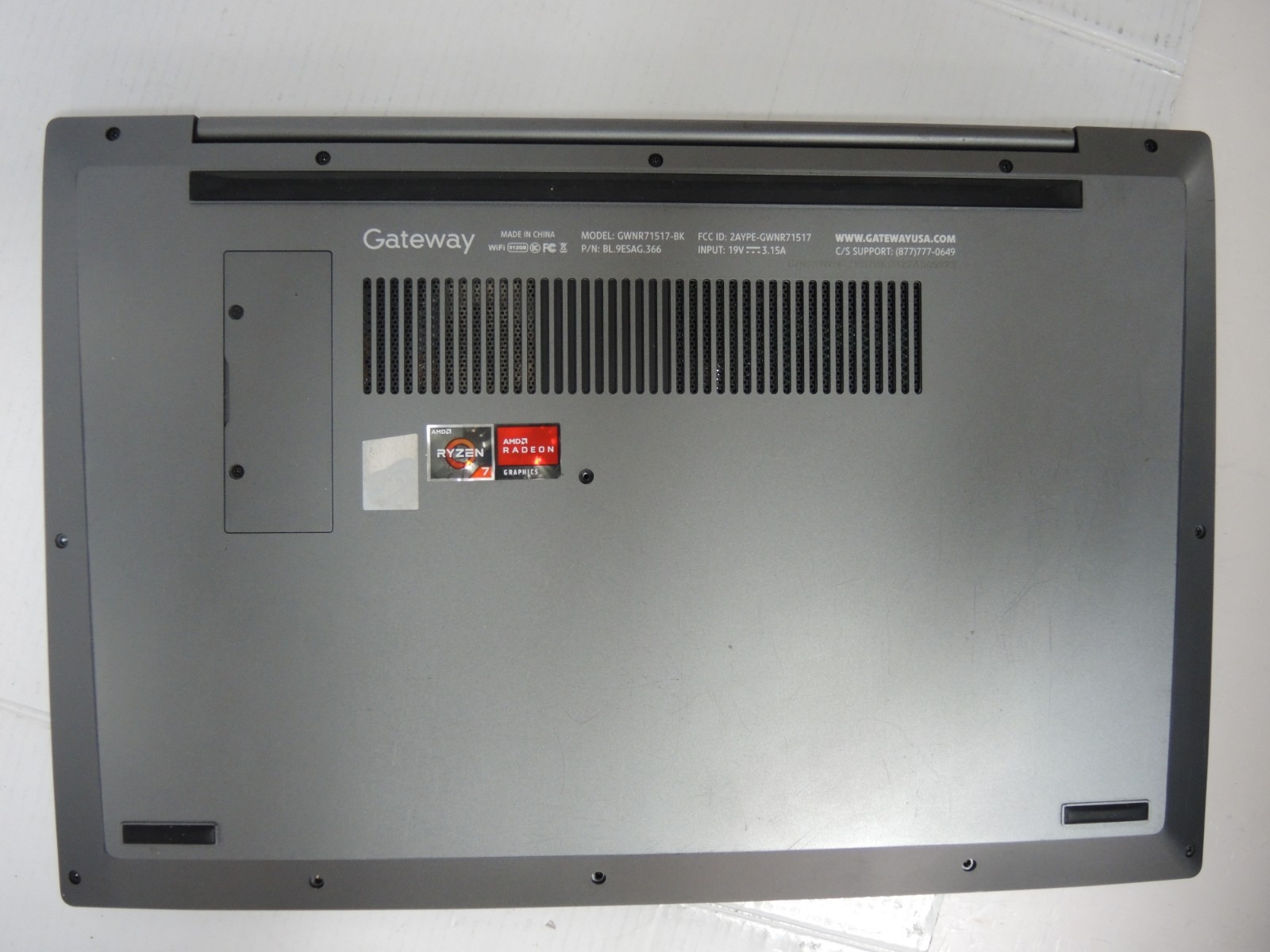 Gateway 15.6″ Ultra Slim Notebook [DEAD / PARTS ONLY / NON-FUNCTIONAL]