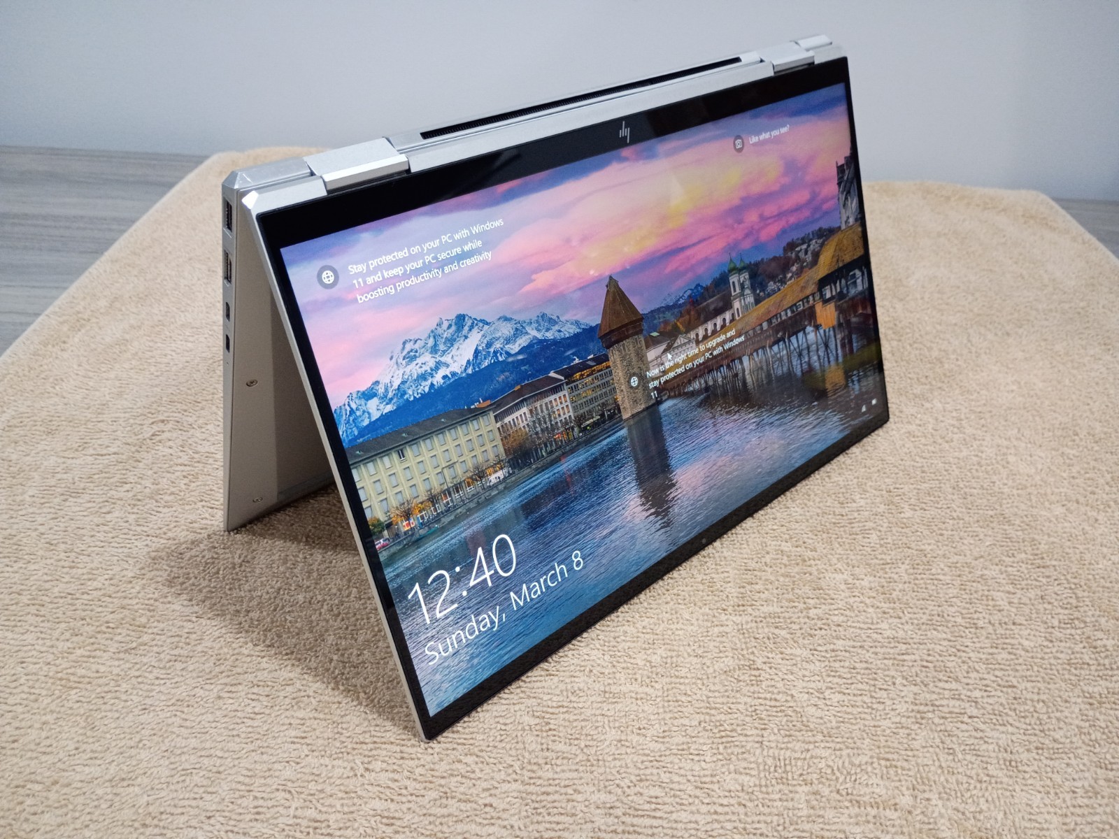 HP EliteBook x360 1040 G8 Intel Evo i5 256GB SSD 16GB RAM Backlit Key Win11 Pro