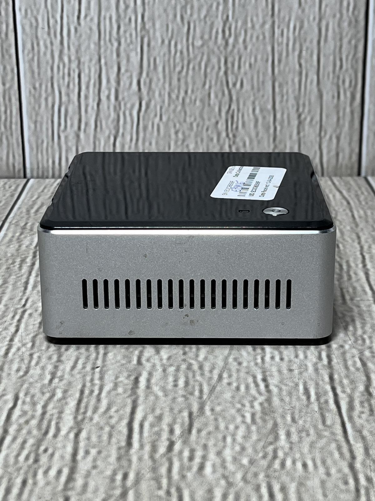 INTEL NUC5I3RYH i3-5010U 256GB M.2 SATA SSD Windows 10 Pro ENG EOL