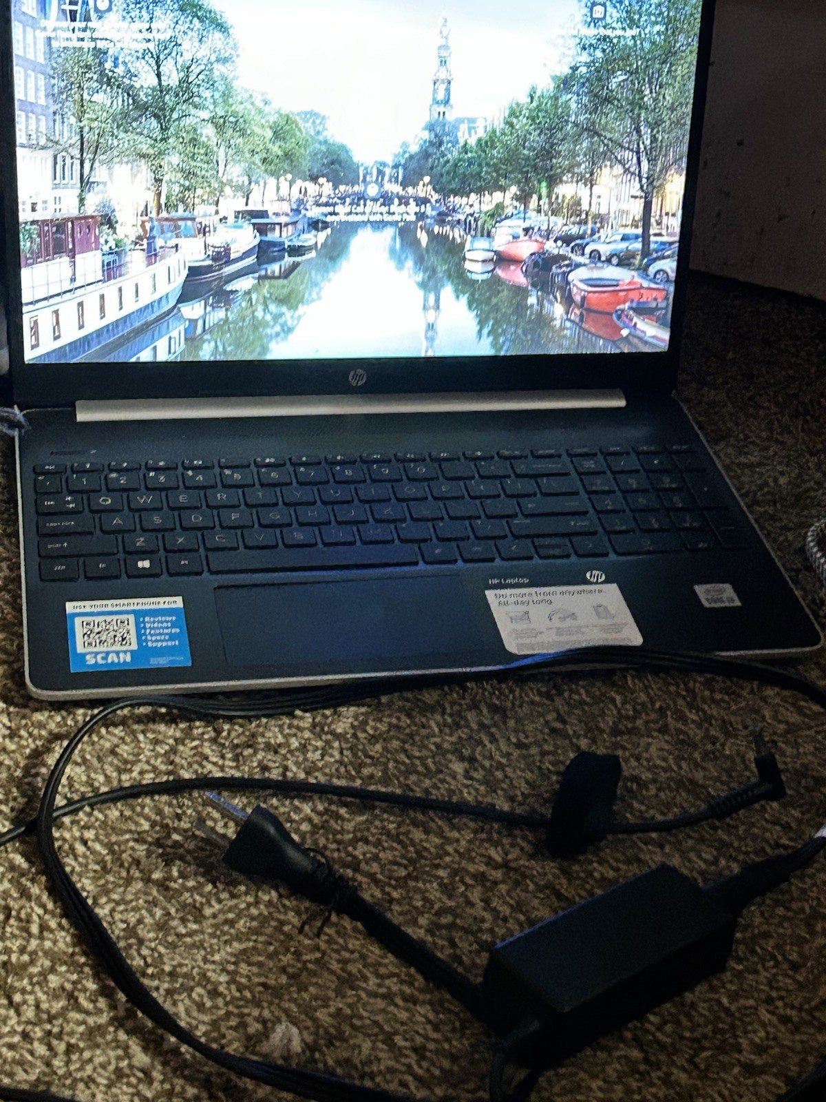 Touchscreen HP Laptop model is intel core i3 10th generation all day battery