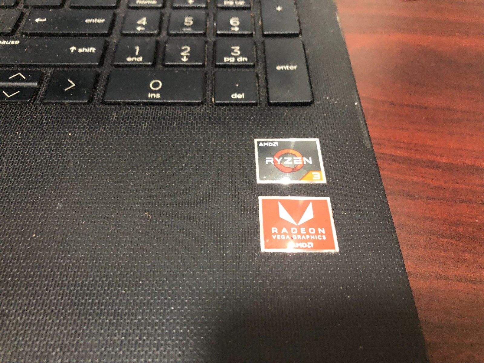 HP Laptop 15-db0004dx AMD Ryzen 3 2200U 2.50GHz No Ram 1TB HDD -Parts or Repair