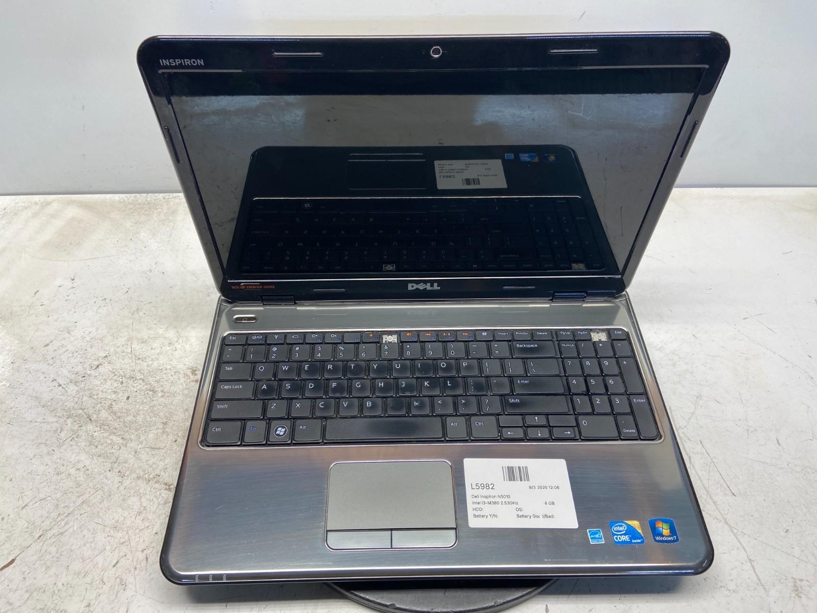 Dell Inspiron N5010 Intel i3-M380 2.53GHz 4 GB NO HDD