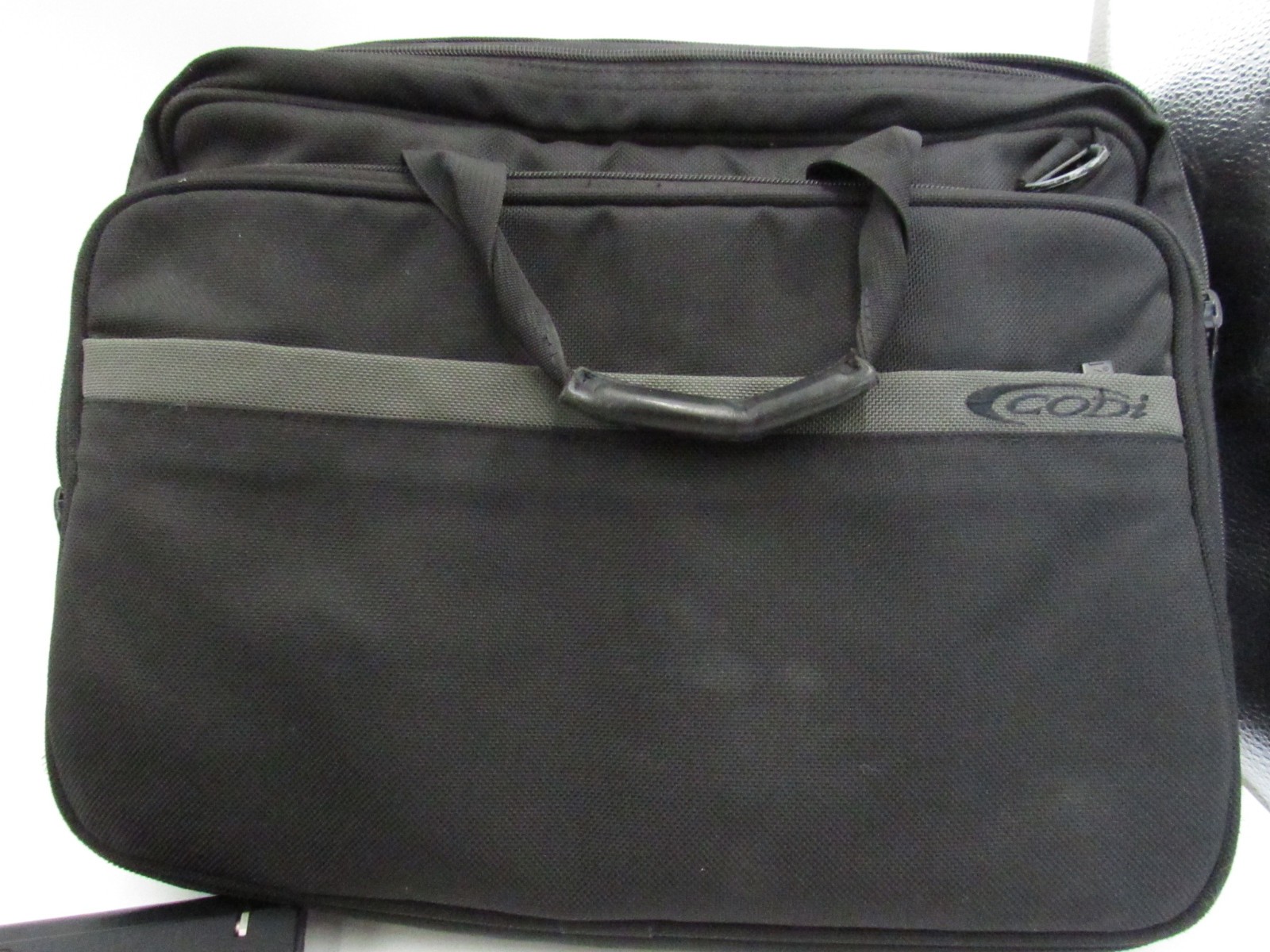 IBM ThinkPad 2373 4TU Vintage Laptop Intel Pentium M w/ Charger Bag Read