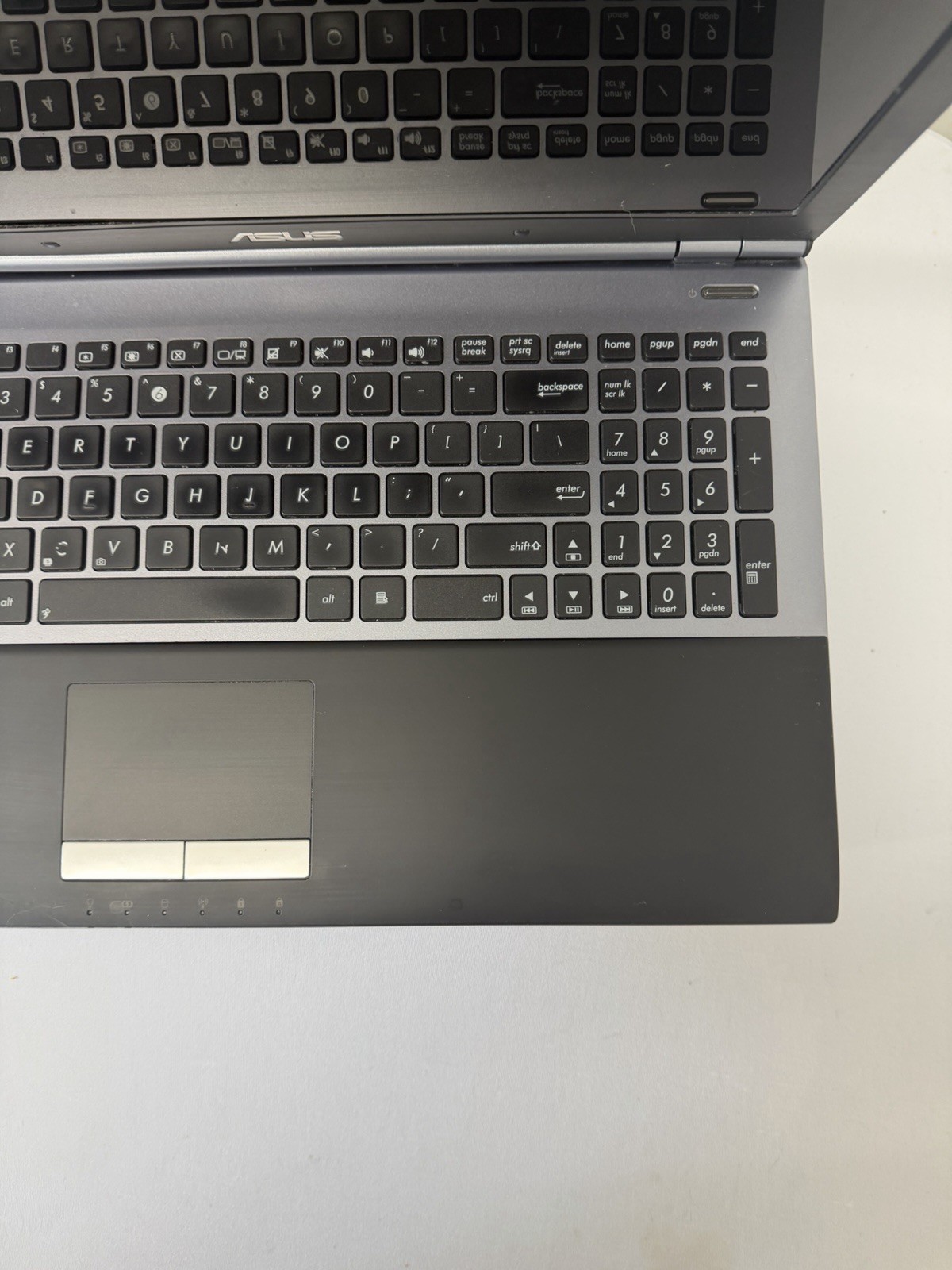 Asus U56E Laptop – Screen Leaking Light – Intel i5-2410M – Read Des