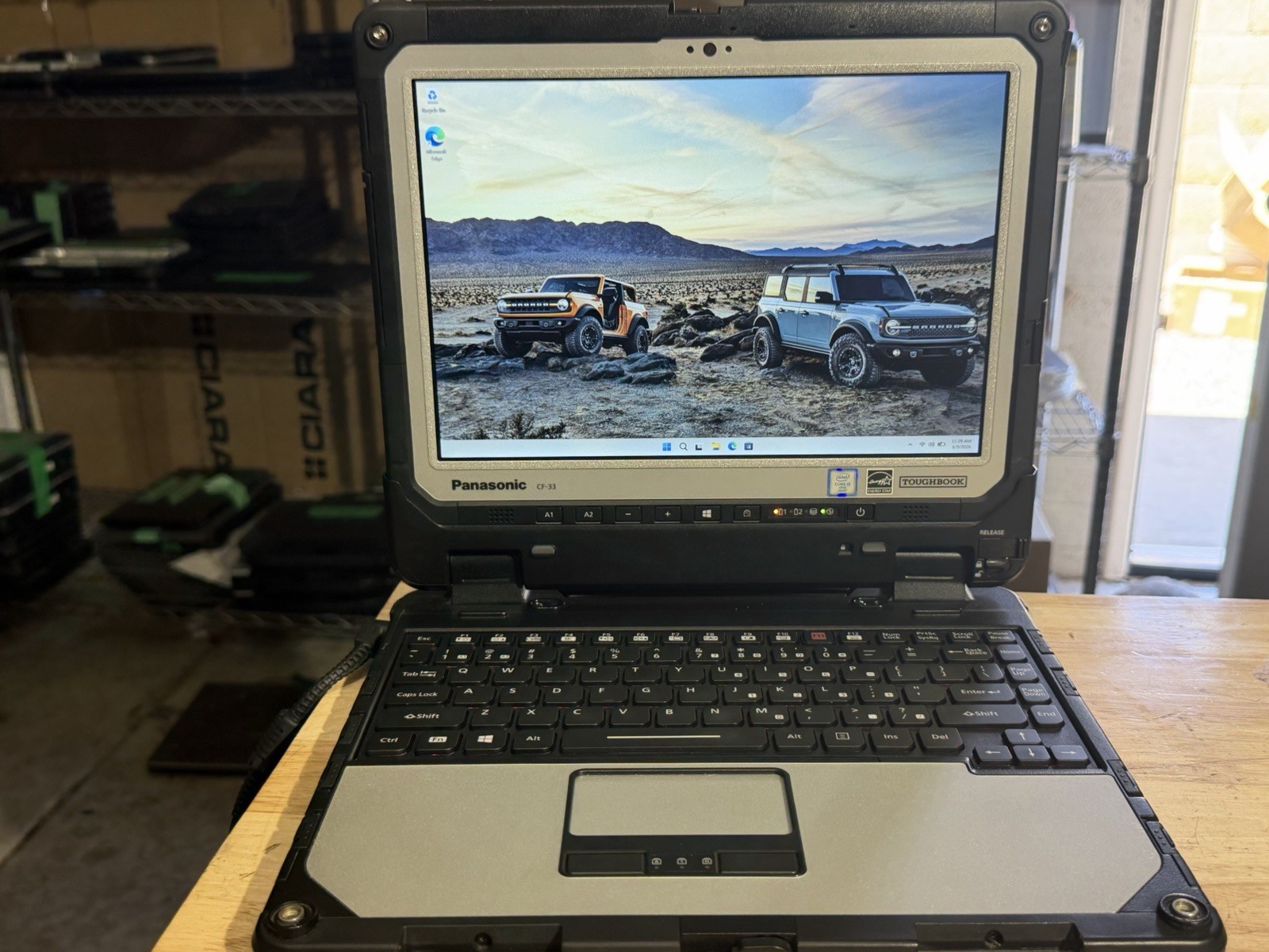 Panasonic ToughBook CF-33 i5-6300U 8GB Ram 256 SSD Win11 Pro. Touchscreen