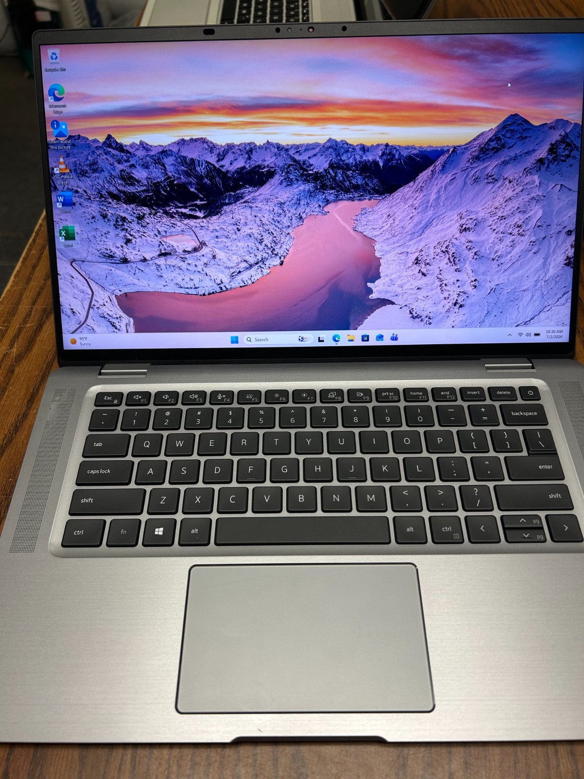 Dell Latitude 9520 15″ i7-1185G7 16GB 128GB NVMe Win11 Pro Office 2021 FHD