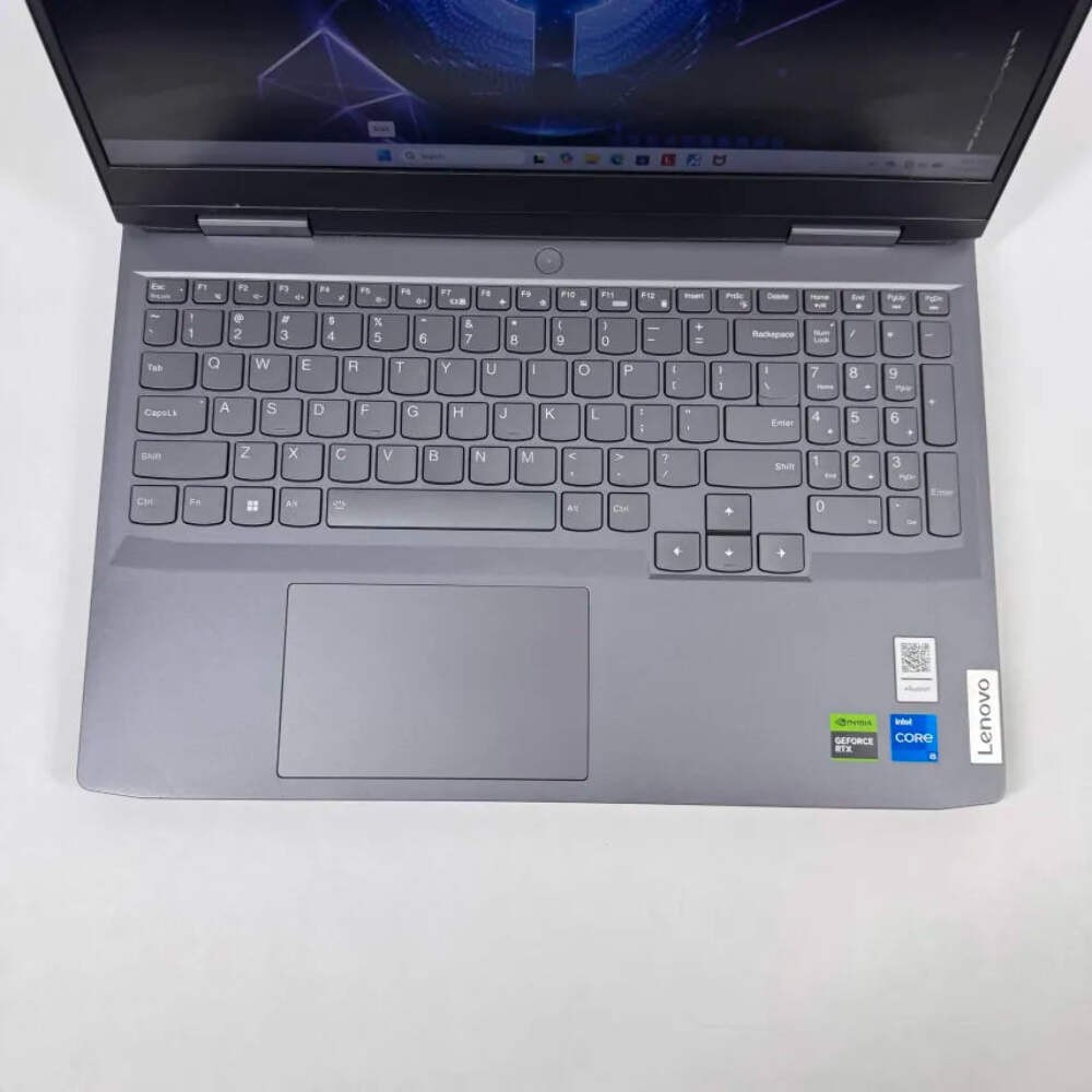Lenovo LOQ 15 15IRH8 15.6″ i5-13420H 2.1GHz 16GB RAM 512GB SSD GeForce RTX 2050