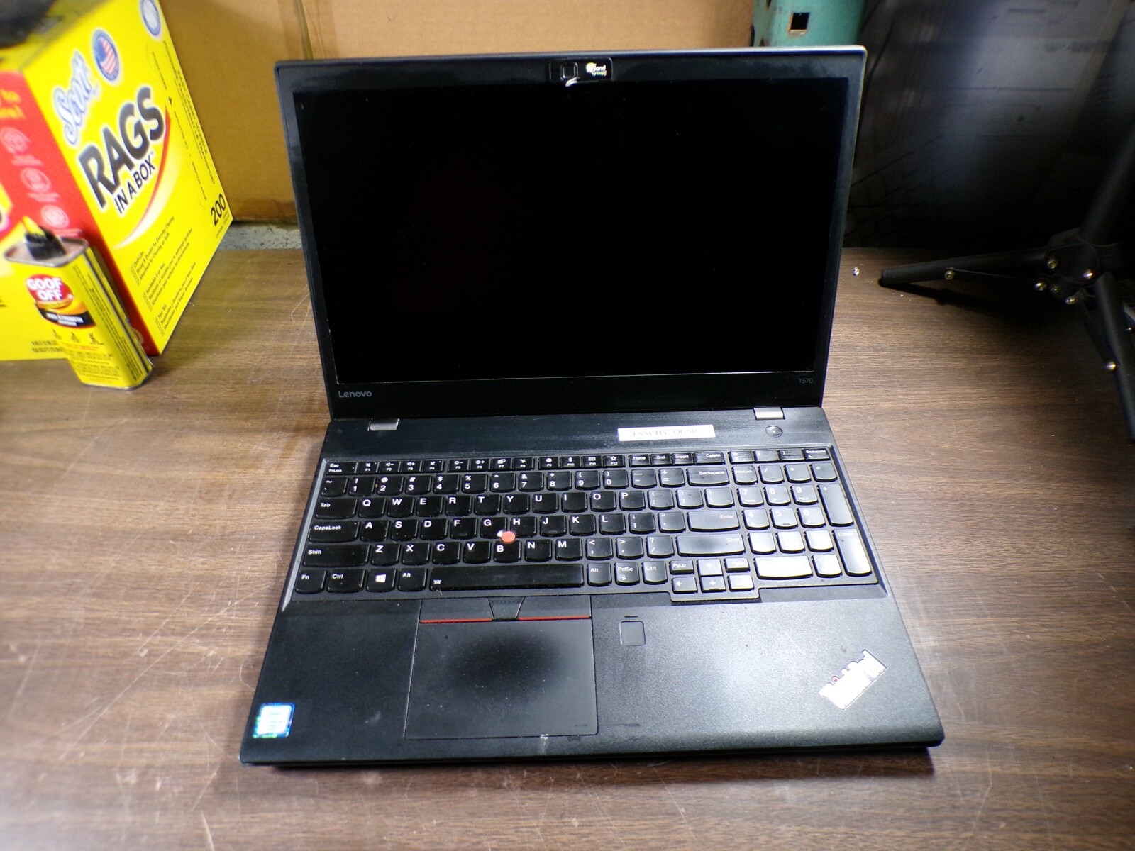 THINKPAD LENOVO T570 INTEL CORE i5-6300U 2.40GHZ 4GB RAM **NO HD/ NO CADDIE