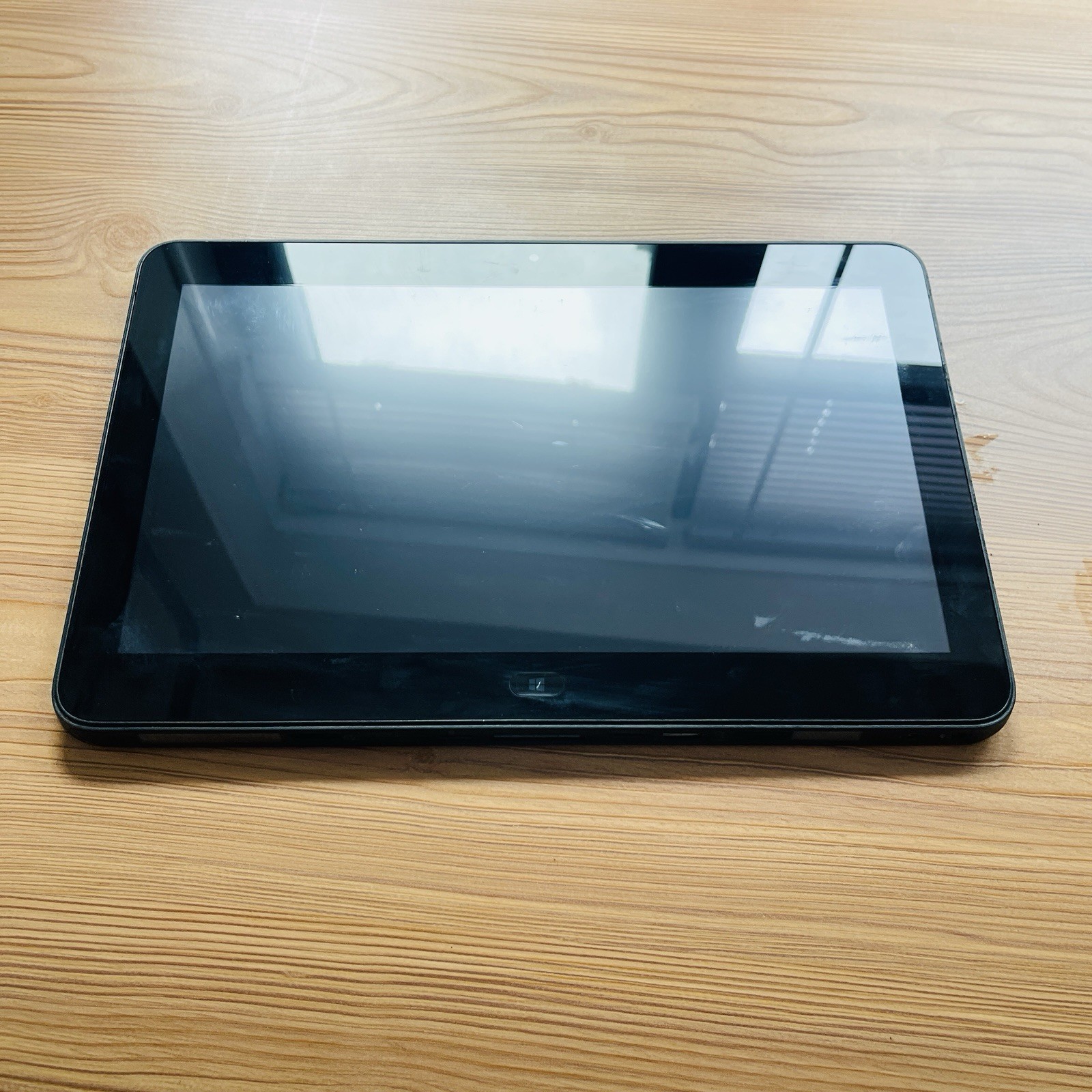 HP Pro X2 612 G1 Tablet And Charge 4gb Ram And 64gb Memory