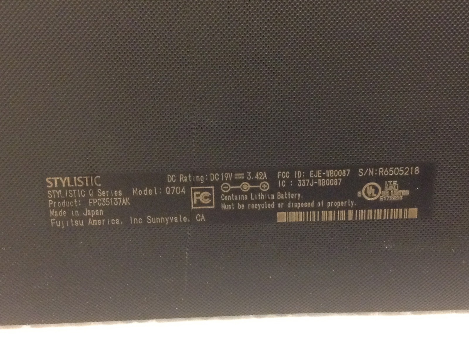 Fujitsu Stylistic Q704 i7-4600U 2.10GHz 12.5″ Touch Tablet 8GB w/Stylus, No SSD