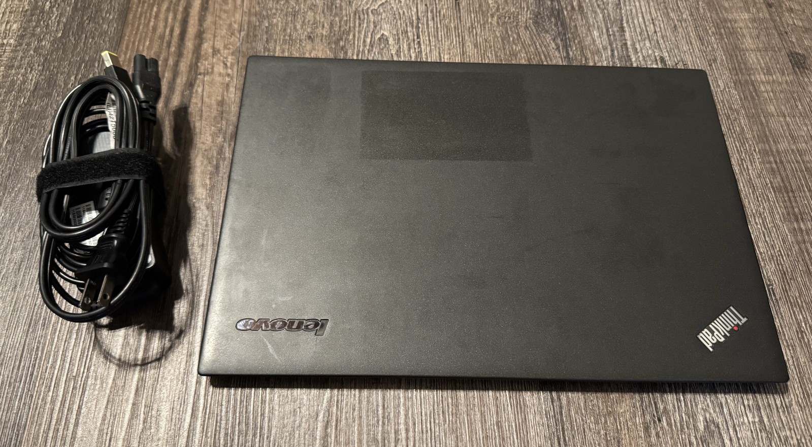 Lenovo X1 Carbon – 14.0″ Intel i7-4600U/8GB Ram/238gb SSD (Windows 10)