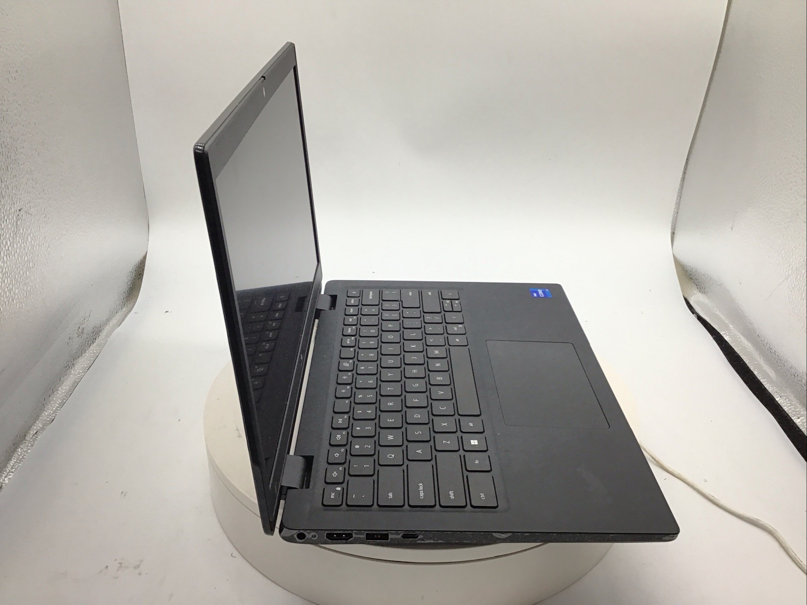 Dell Latitude 3420 14″ Laptop i7-1165G7 8GB RAM 512GB SSD Windows 11 Pro Used RD
