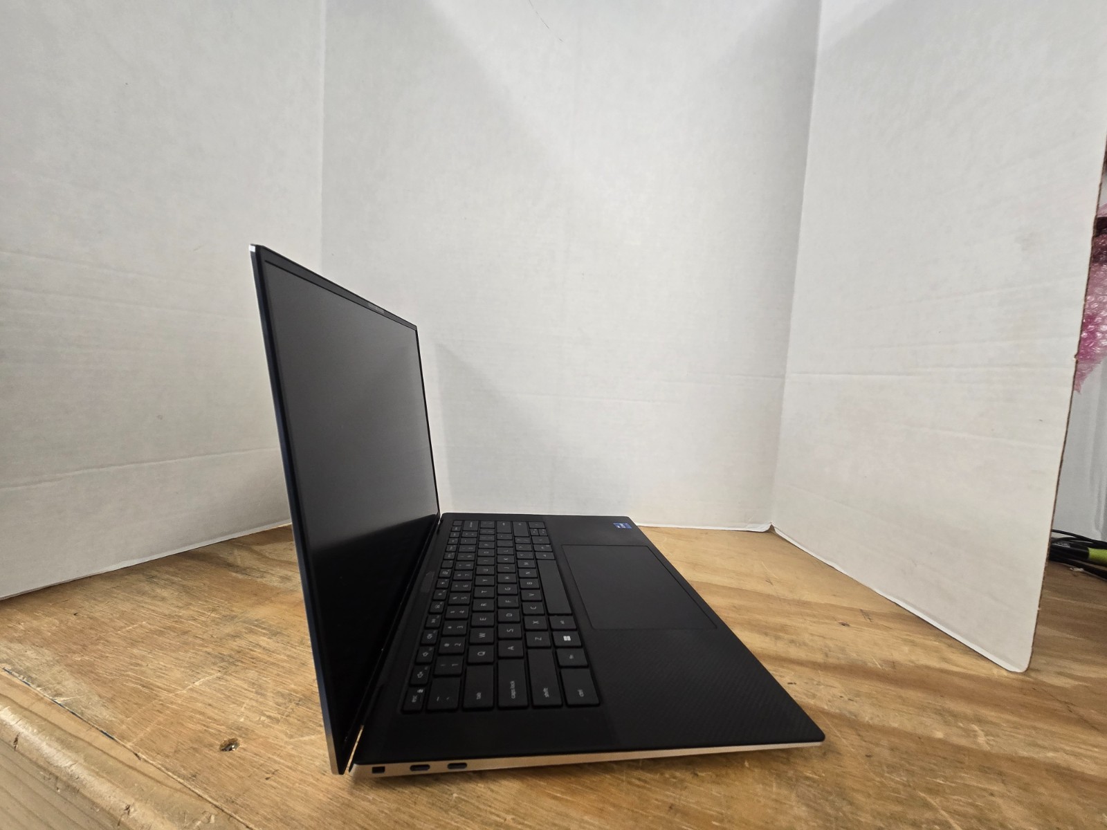 DELL XPS 15 9520