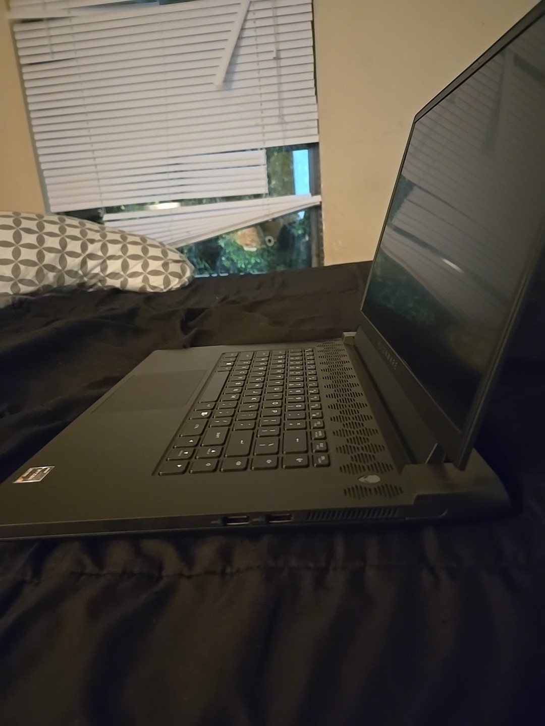 Alienware Custom M 17 R5 Ams Ryzen 9000 And Nvidia 3060